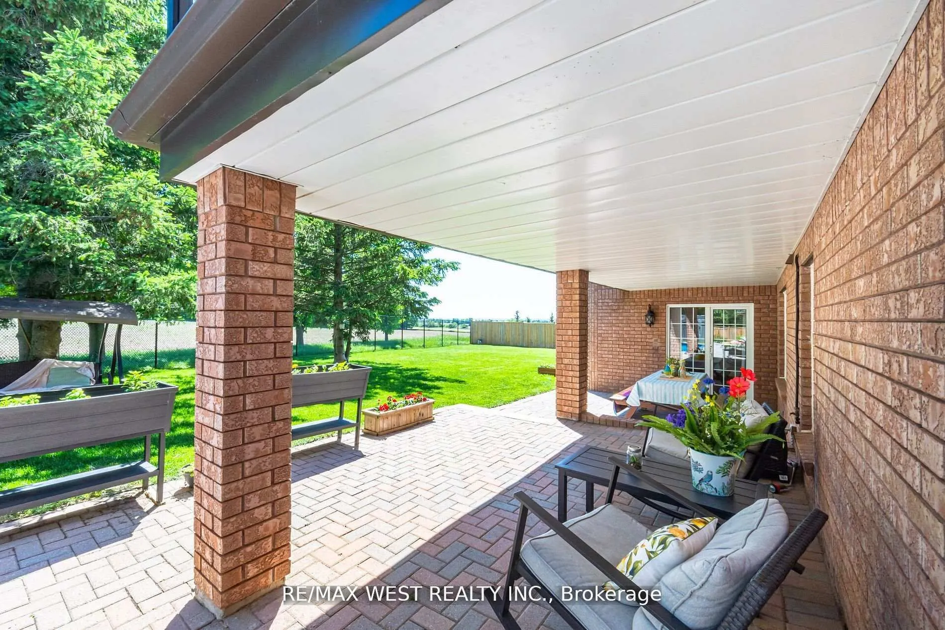 7 Stewart Crescent