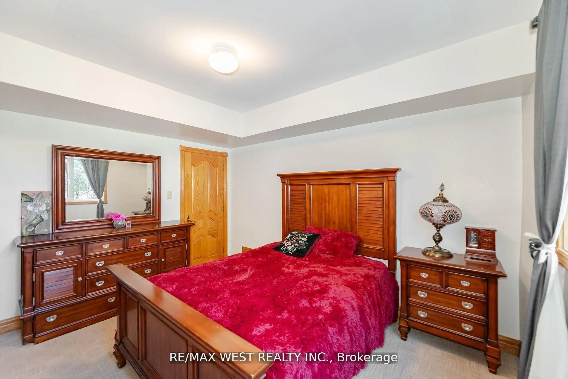 7 Stewart Crescent