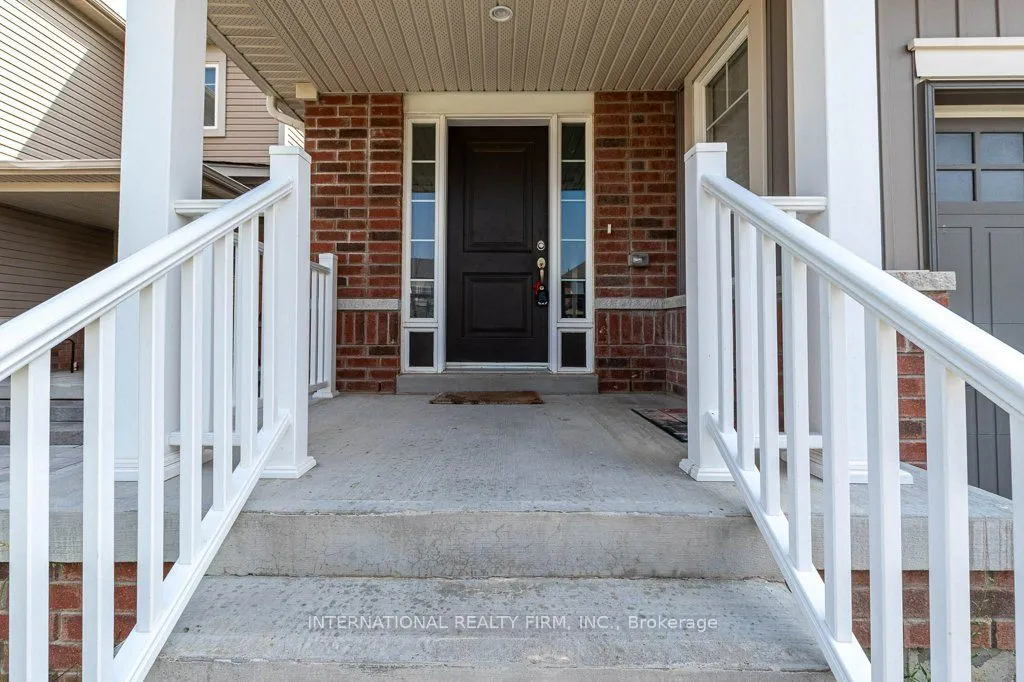 135 Knight Street
