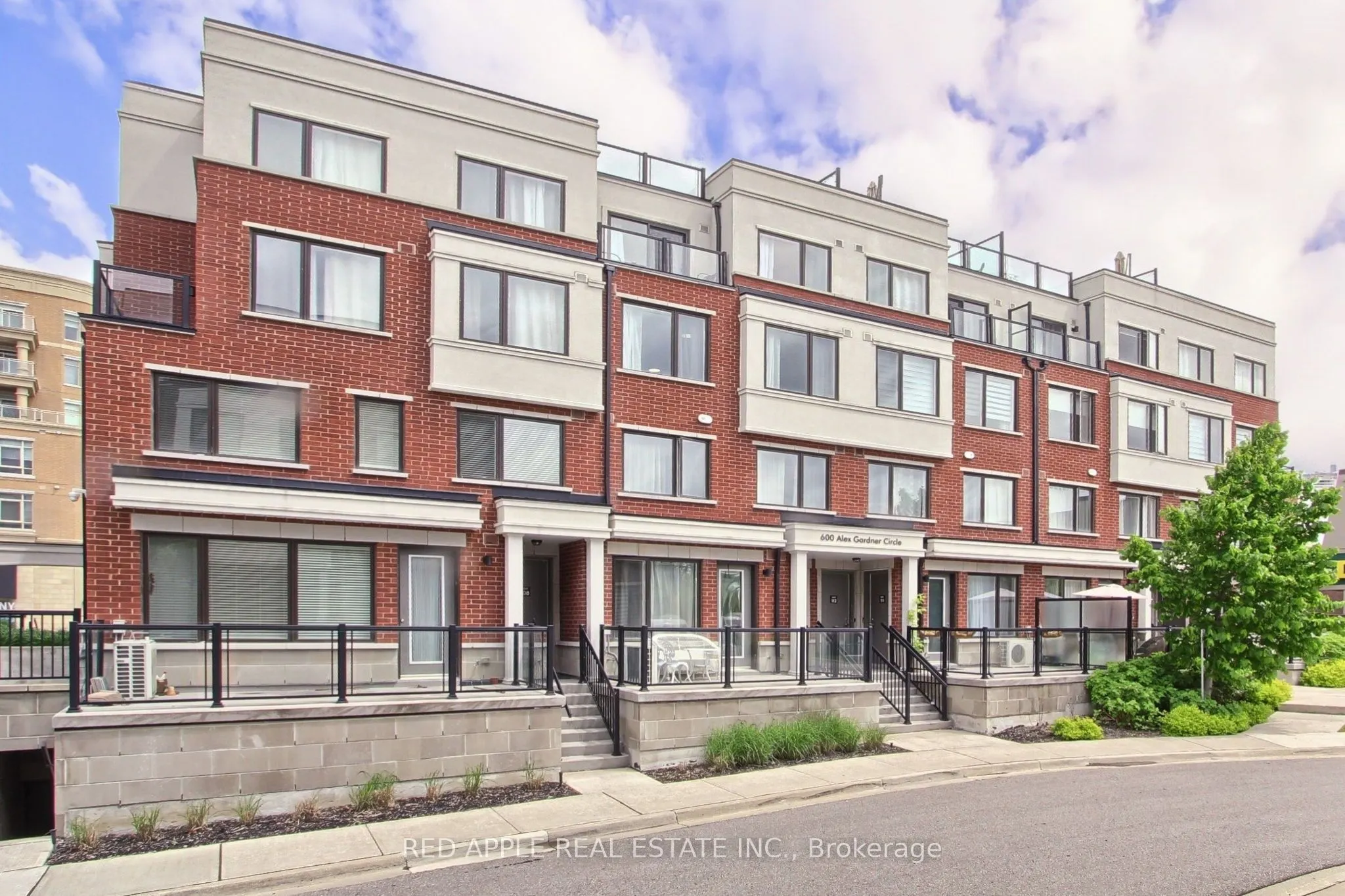 600 Alex Gardner Circle, #110