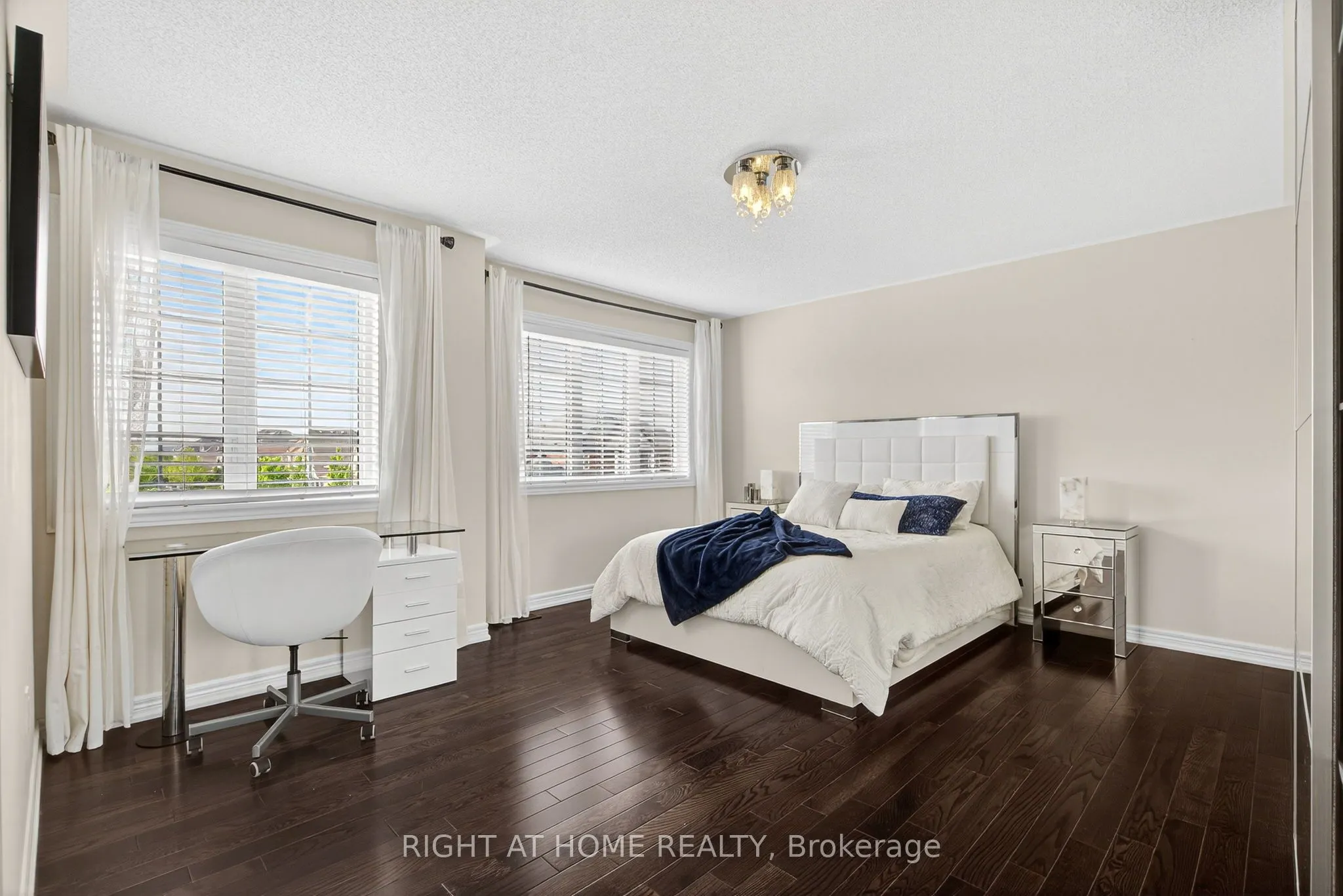 268 Carrier Crescent