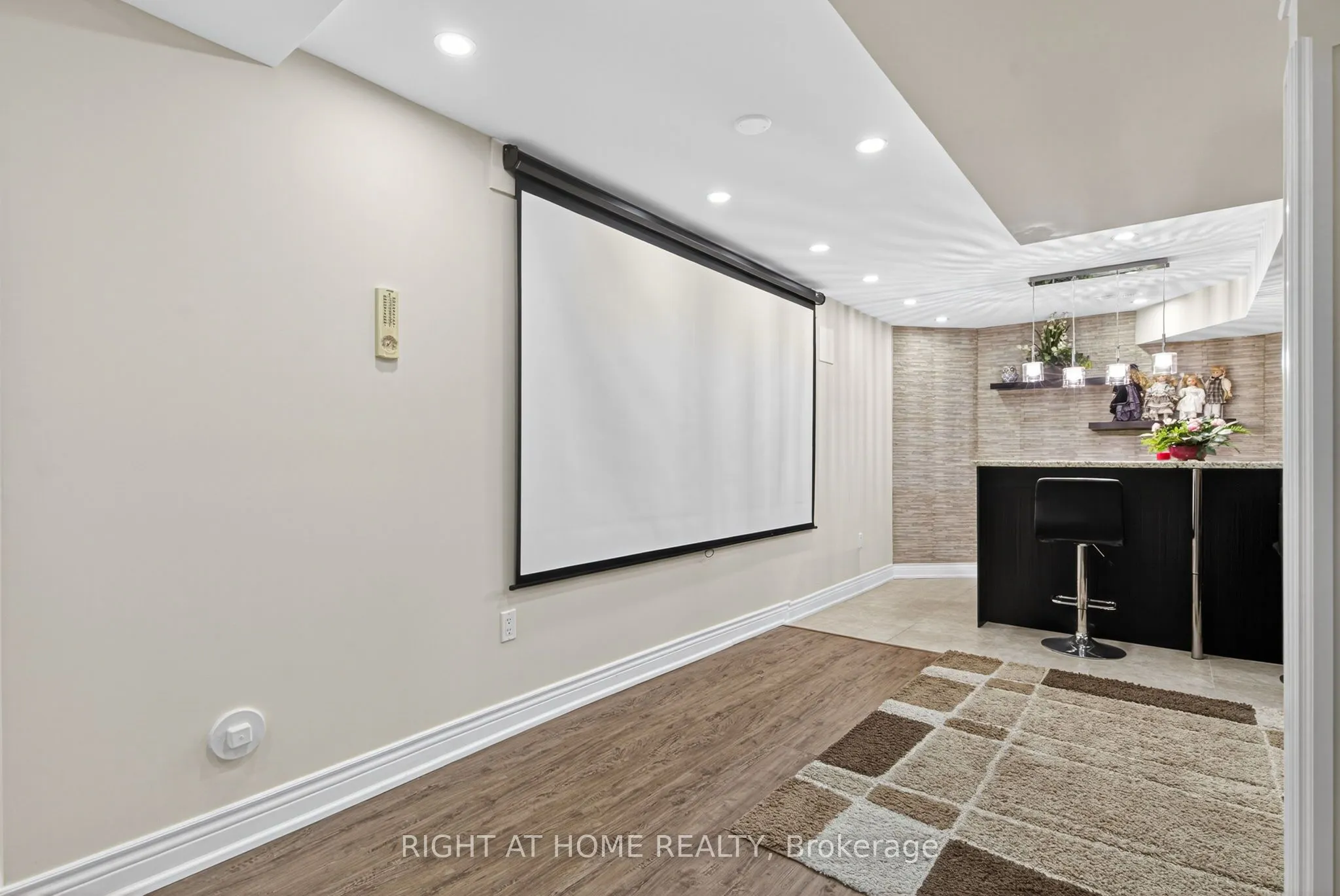 268 Carrier Crescent