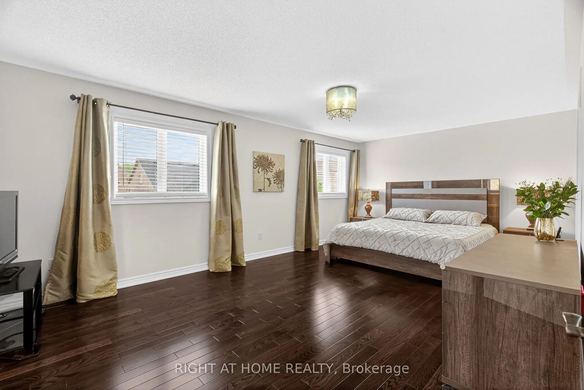 268 Carrier Crescent