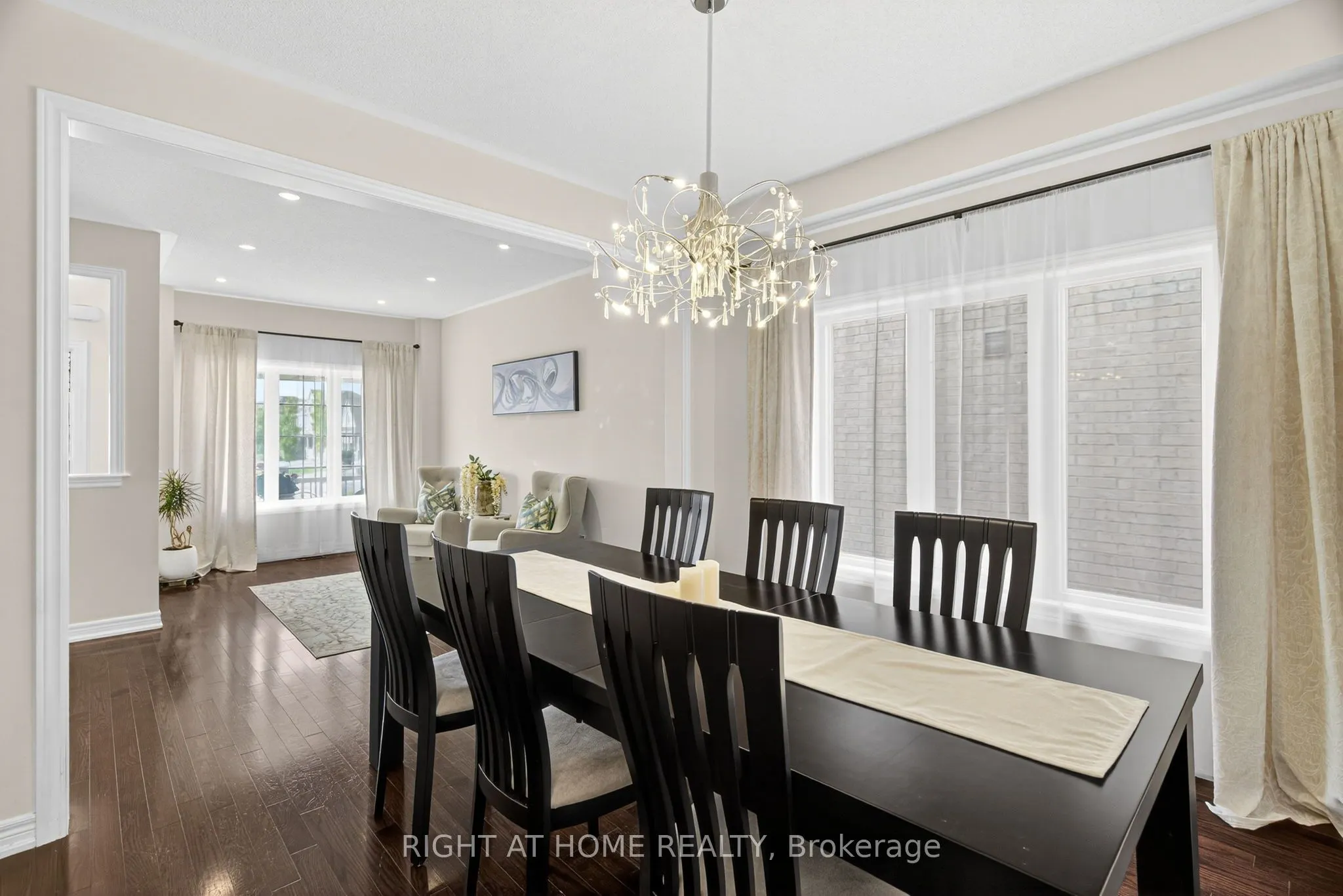 268 Carrier Crescent