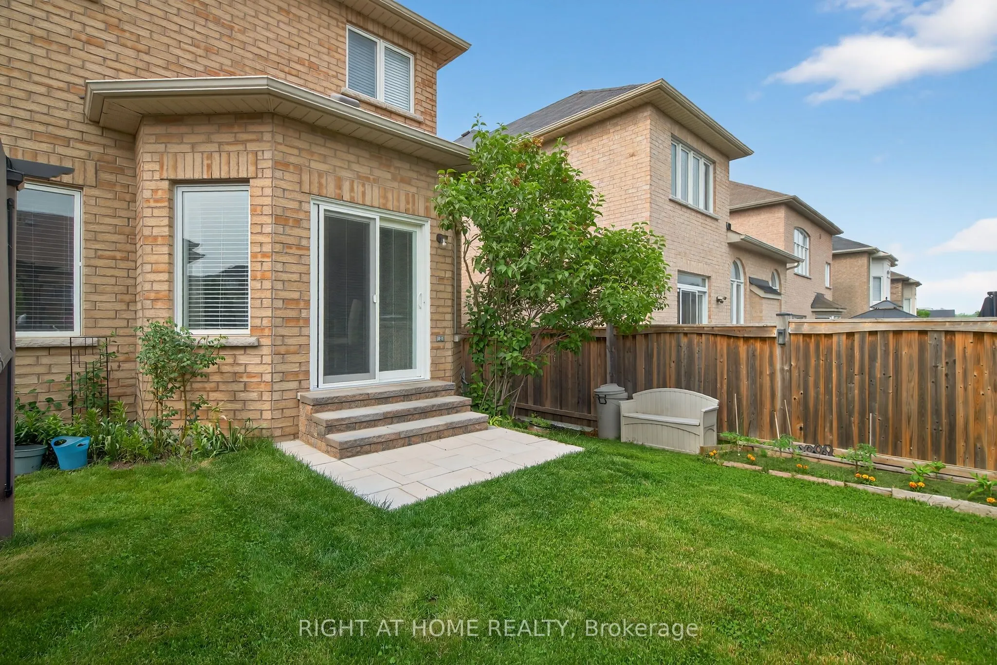 268 Carrier Crescent