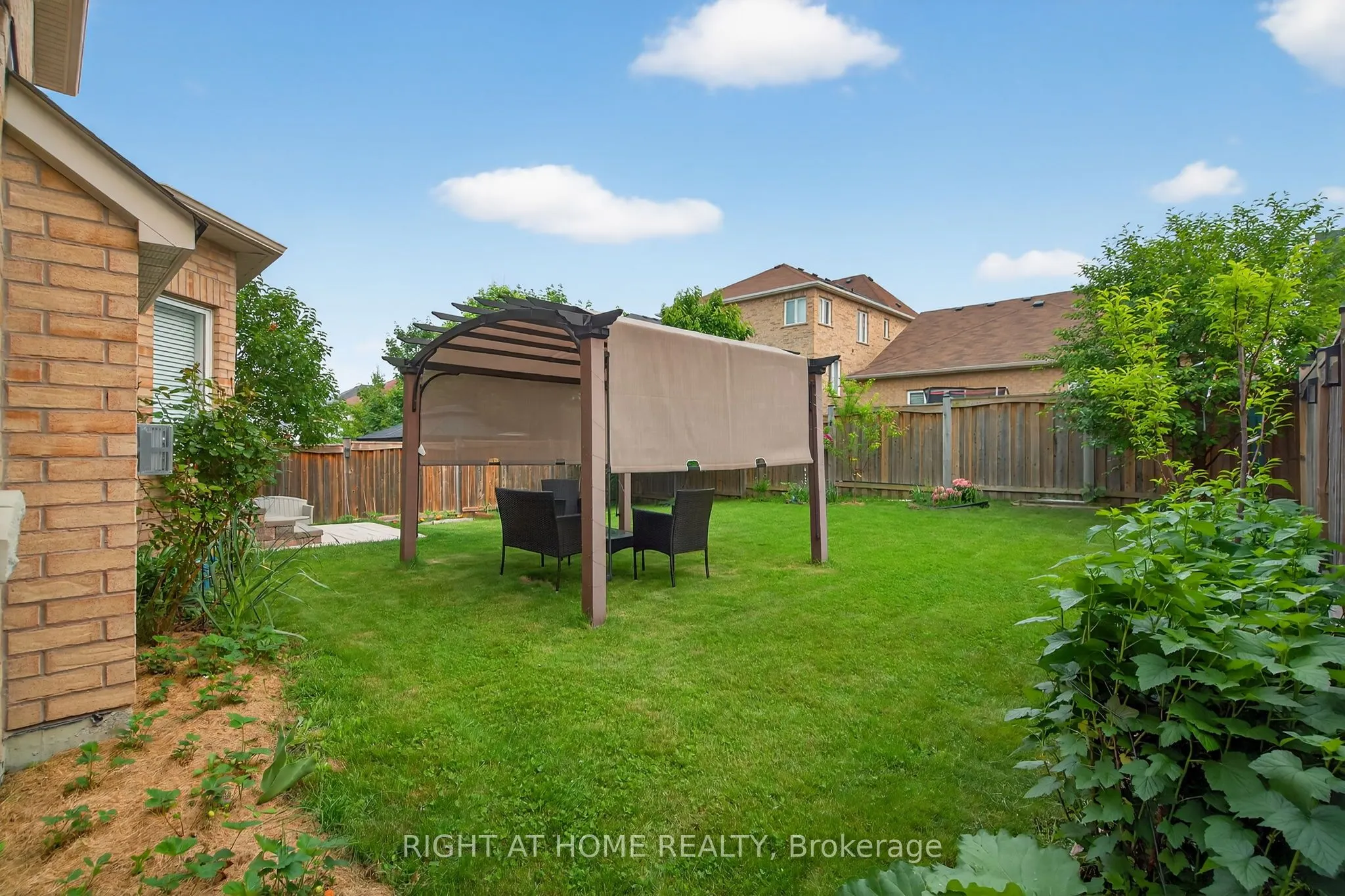 268 Carrier Crescent