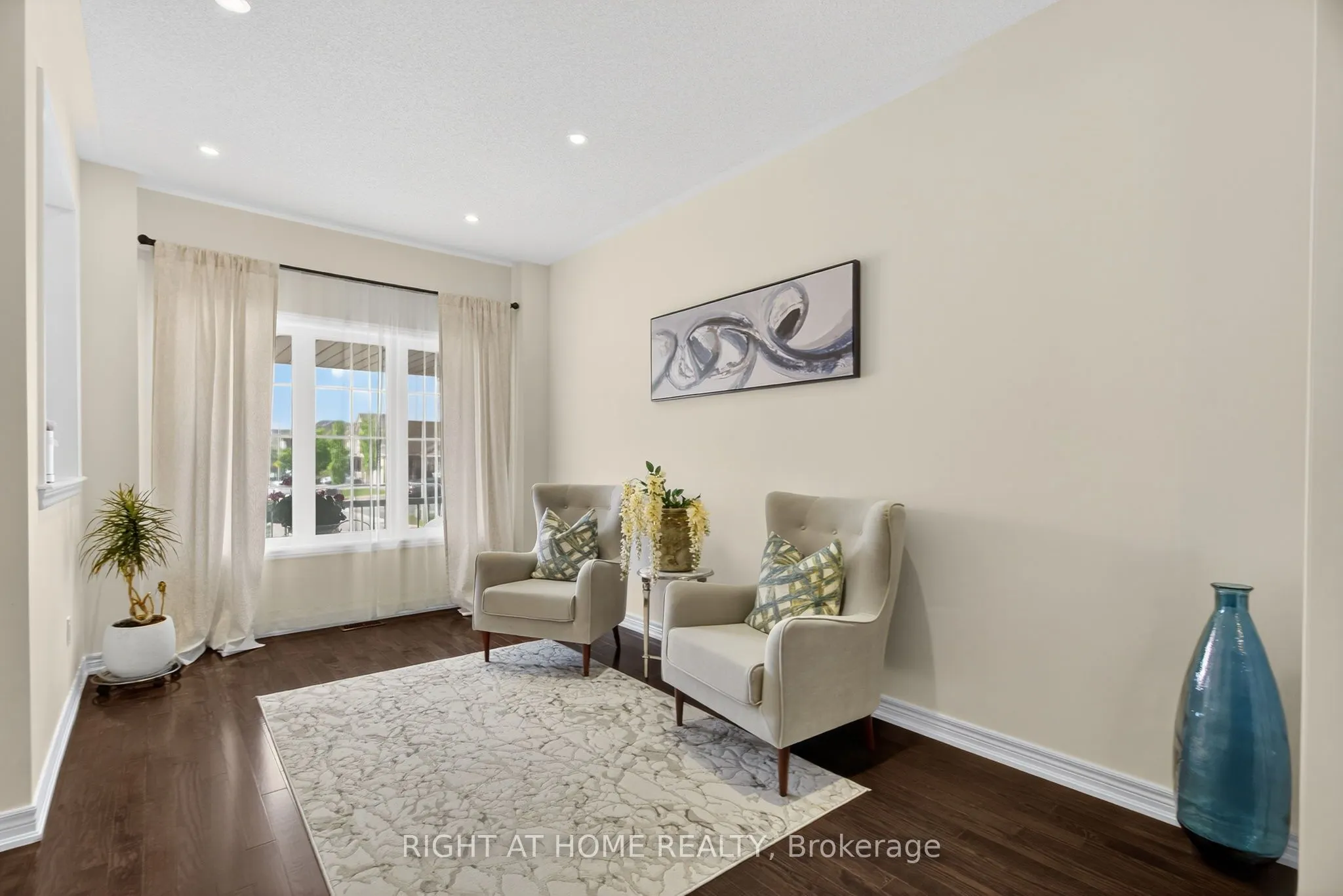 268 Carrier Crescent