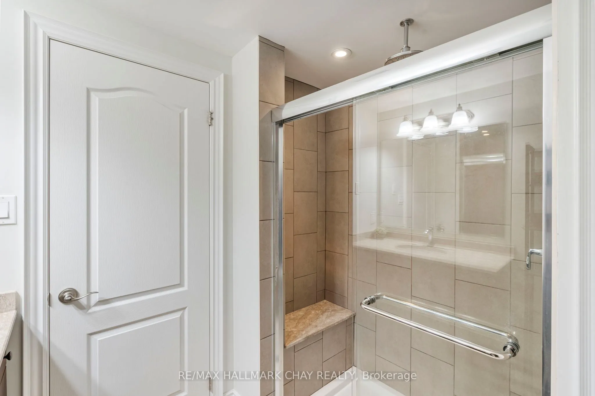 17 Hillcrest Drive, #1
