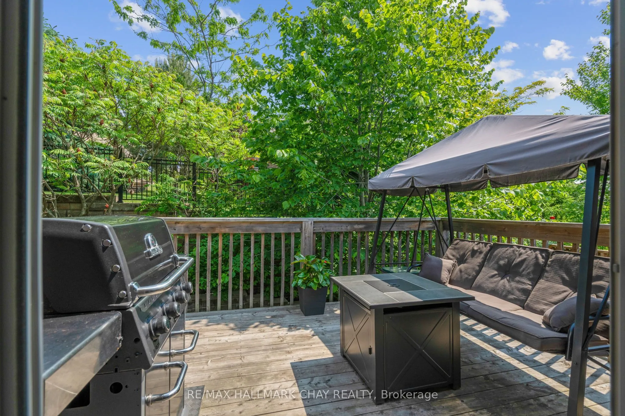 17 Hillcrest Drive, #1
