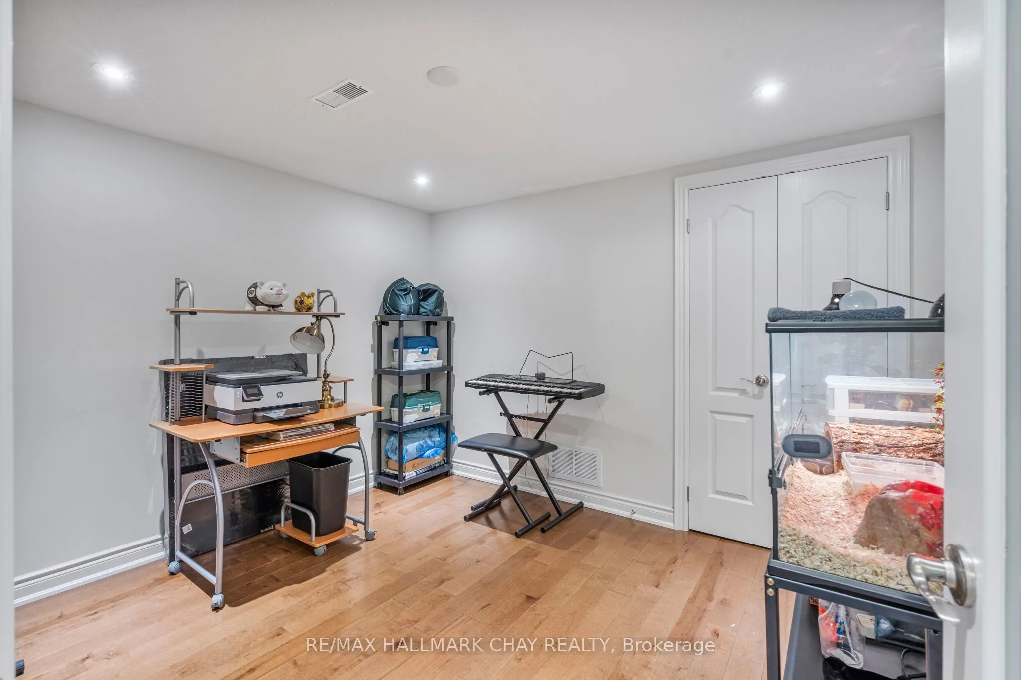 17 Hillcrest Drive, #1
