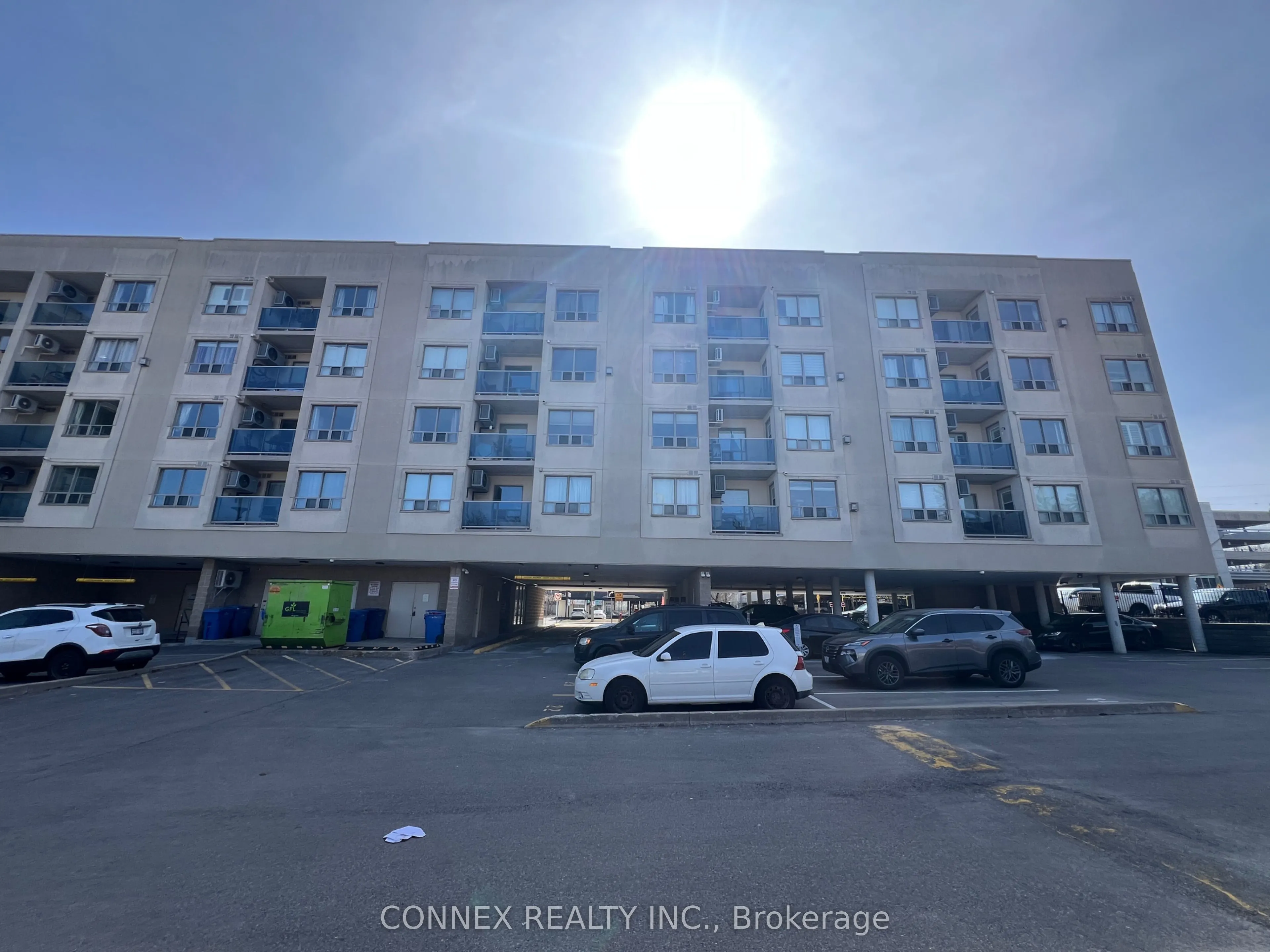 160 Wellington Street E, #403