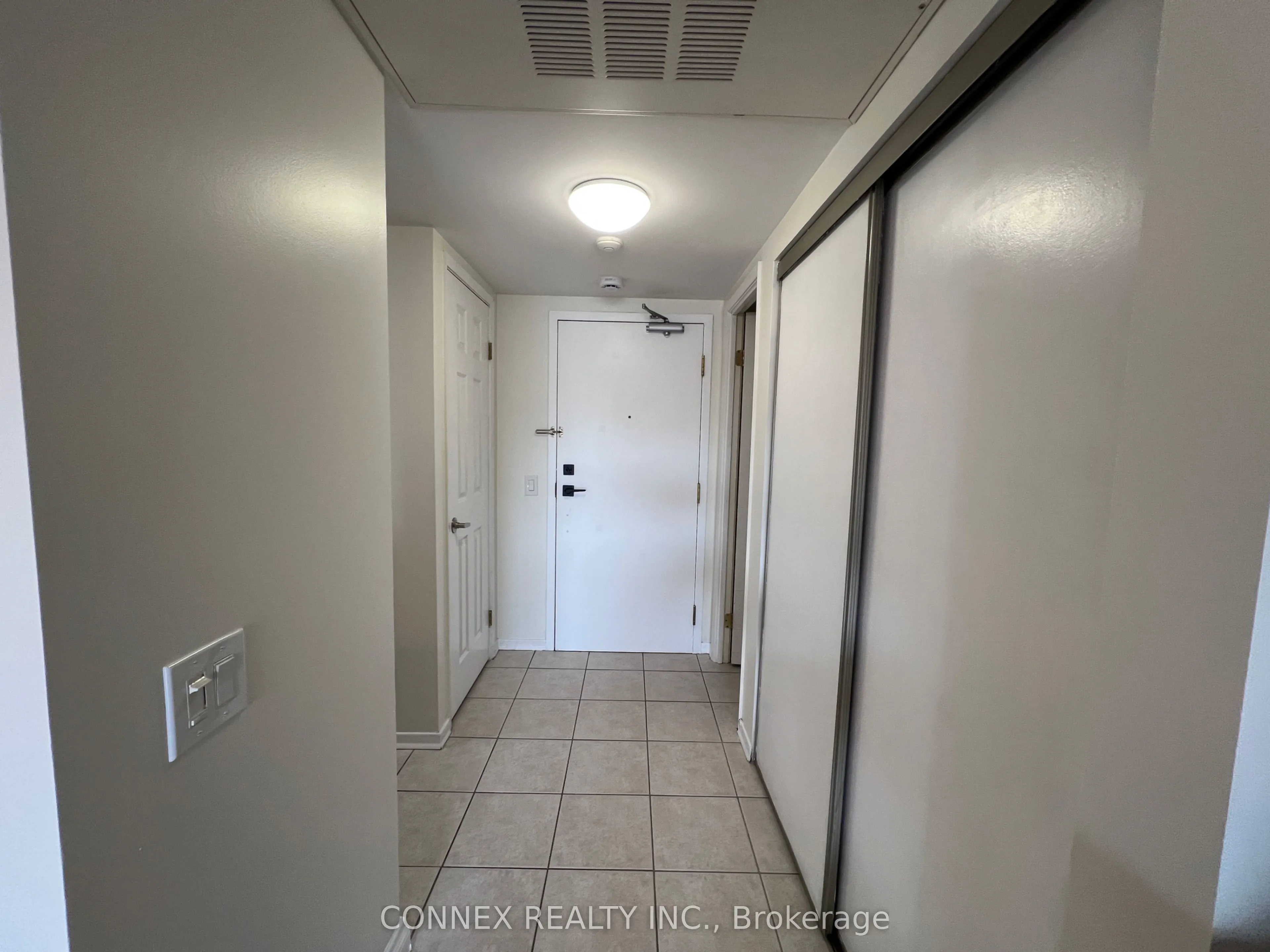 160 Wellington Street E, #403