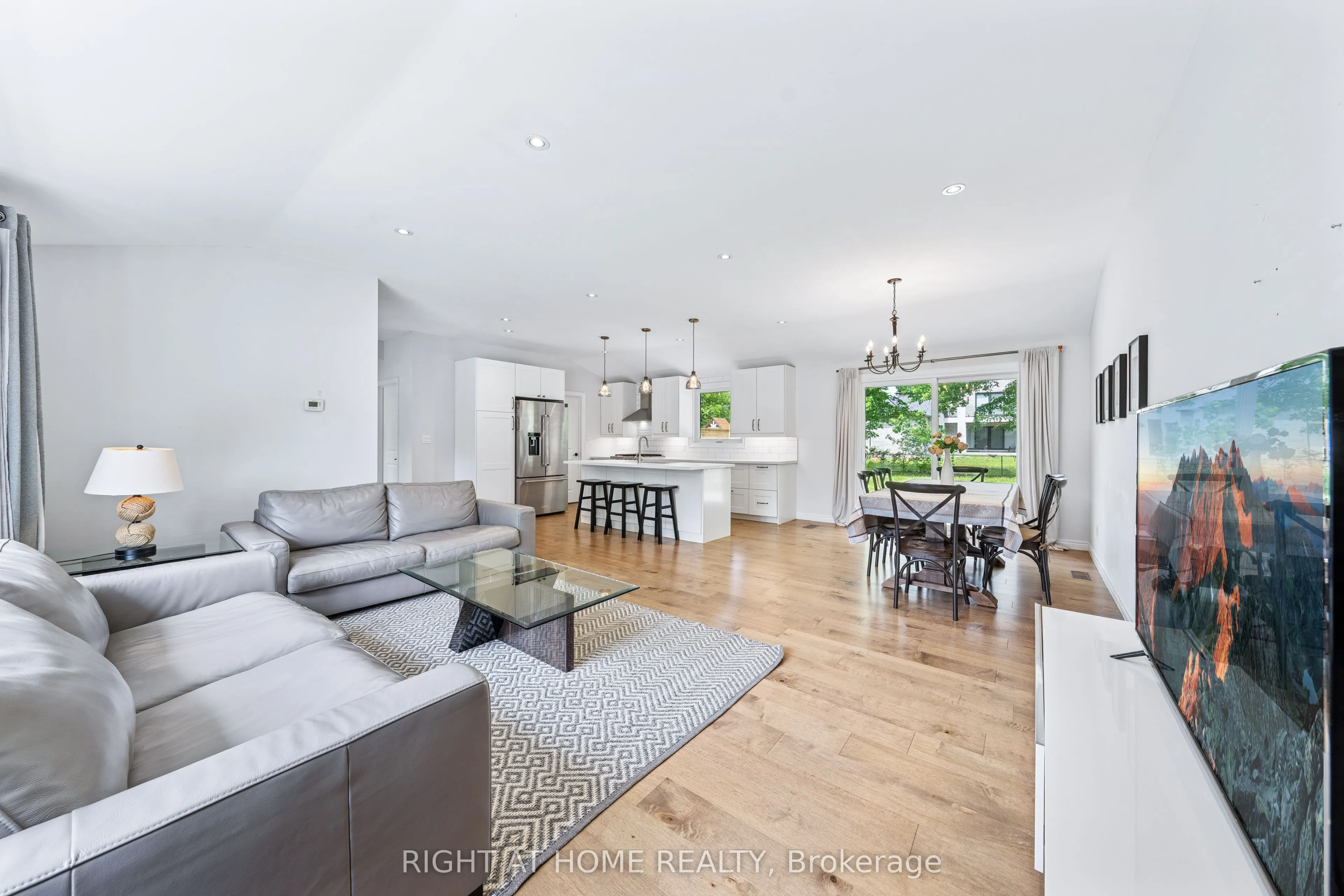 1152 Birch Road
