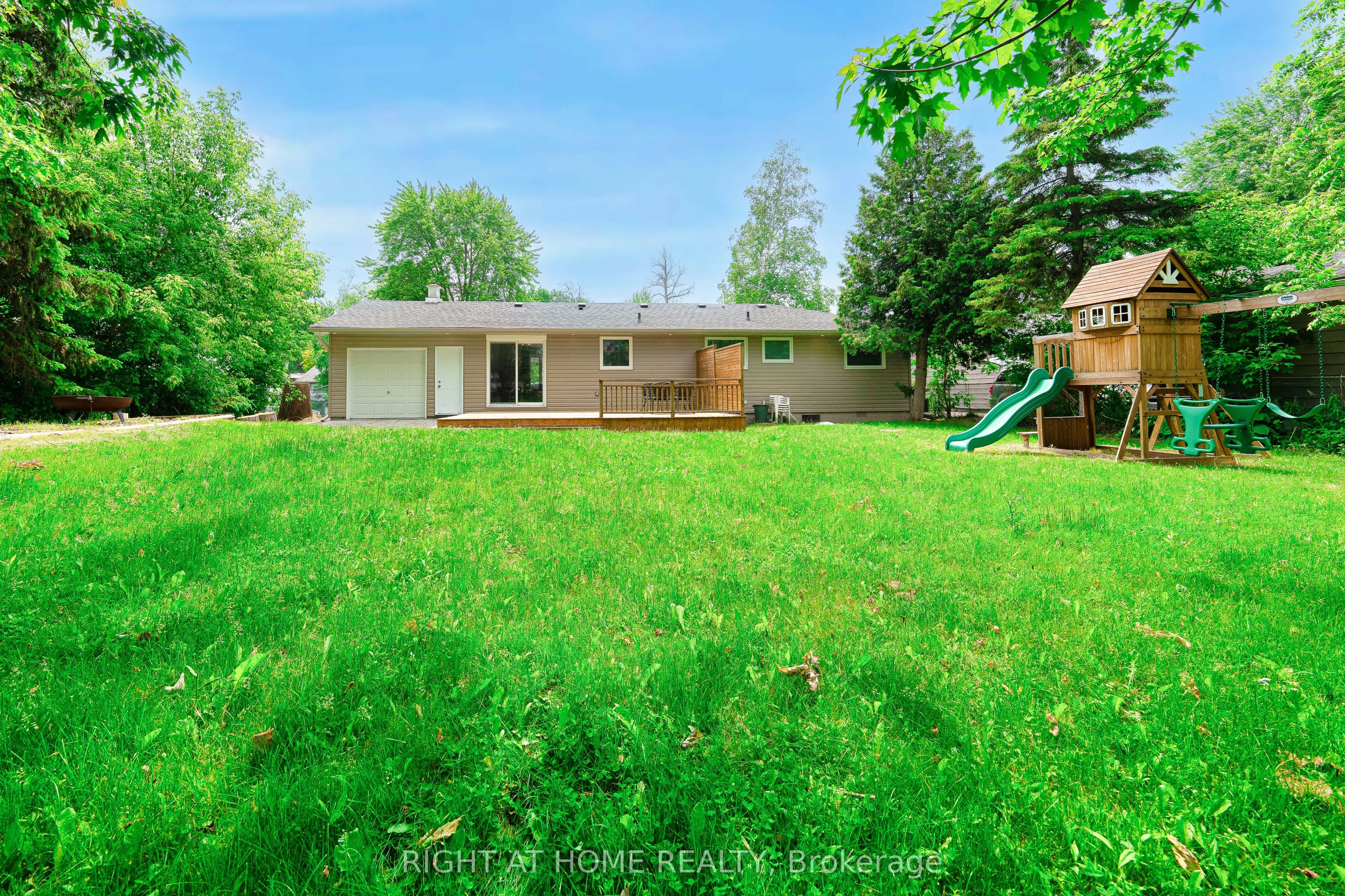 1152 Birch Road