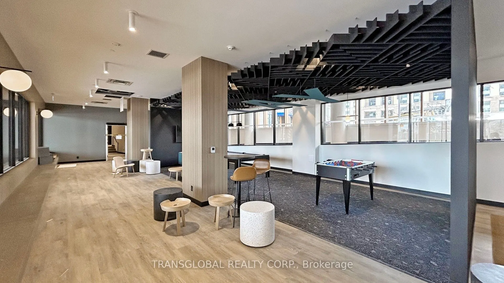 7950 Bathurst Street, #202