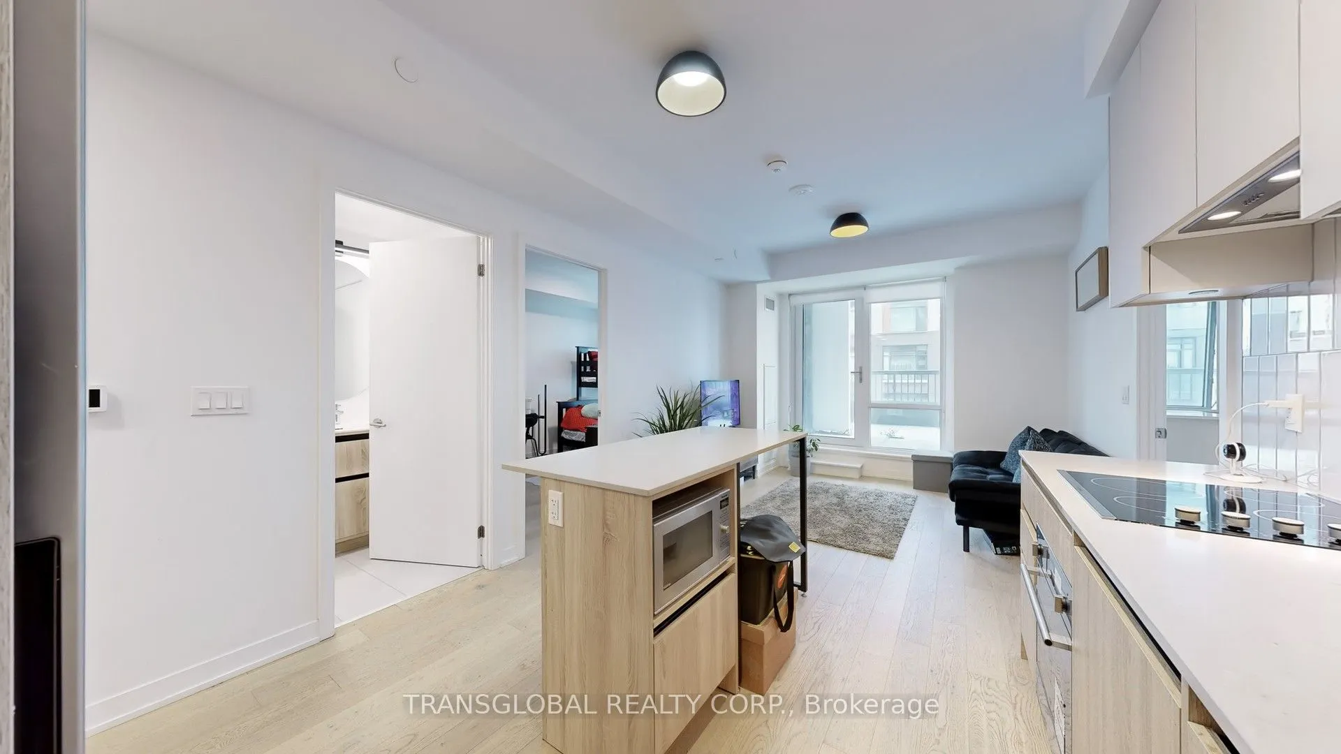 7950 Bathurst Street, #202