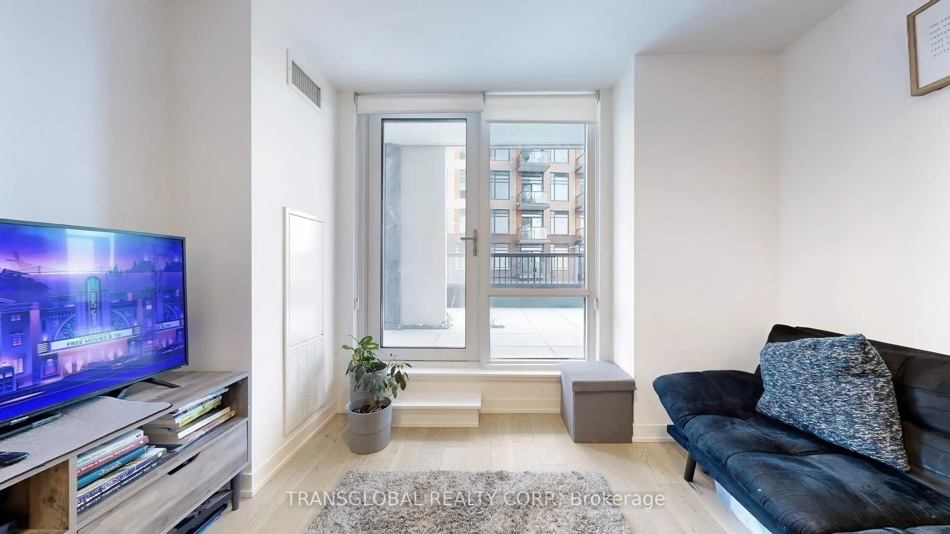 7950 Bathurst Street, #202