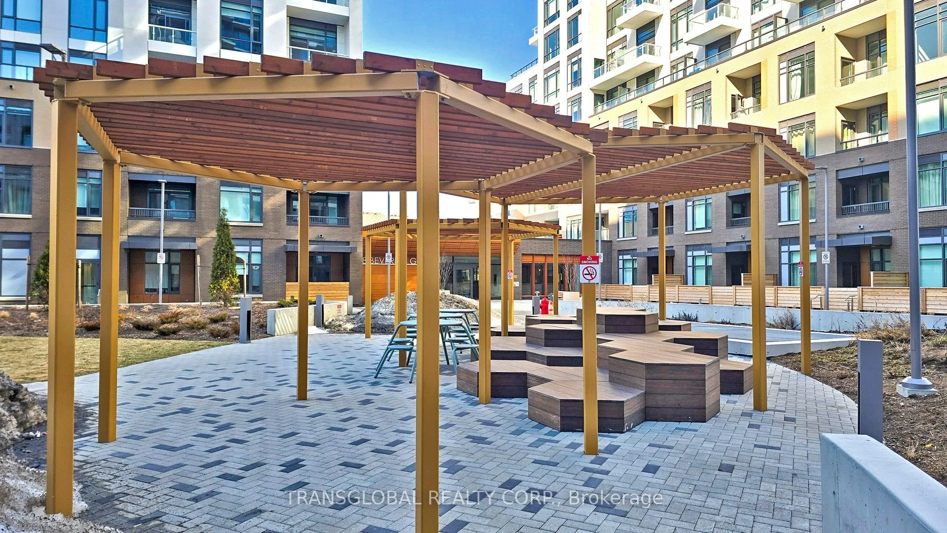 7950 Bathurst Street, #202
