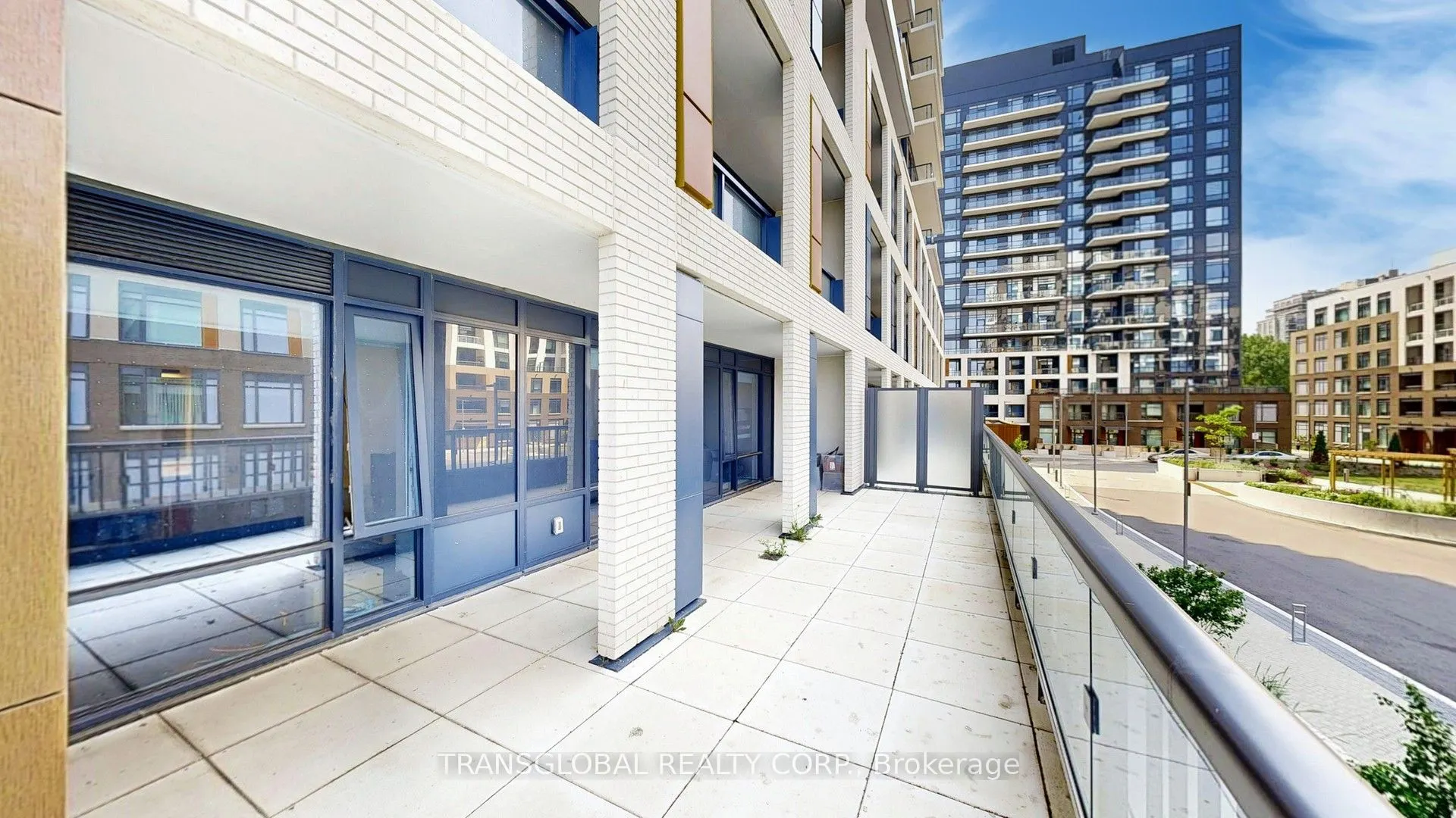 7950 Bathurst Street, #202