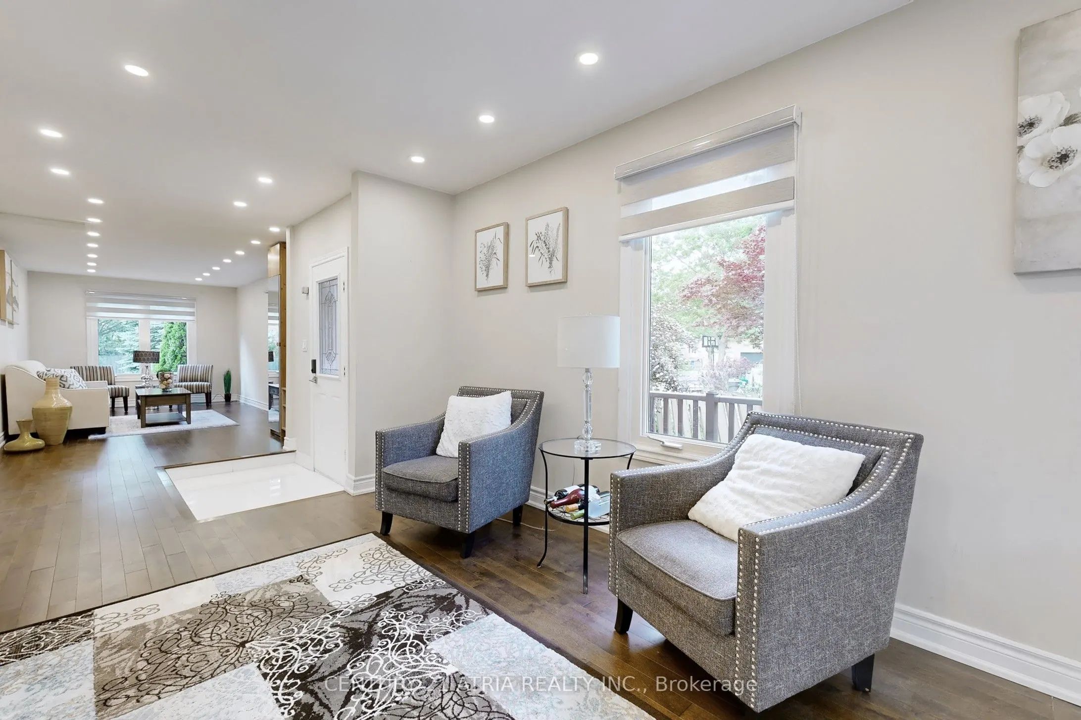 60 Steepleview Crescent