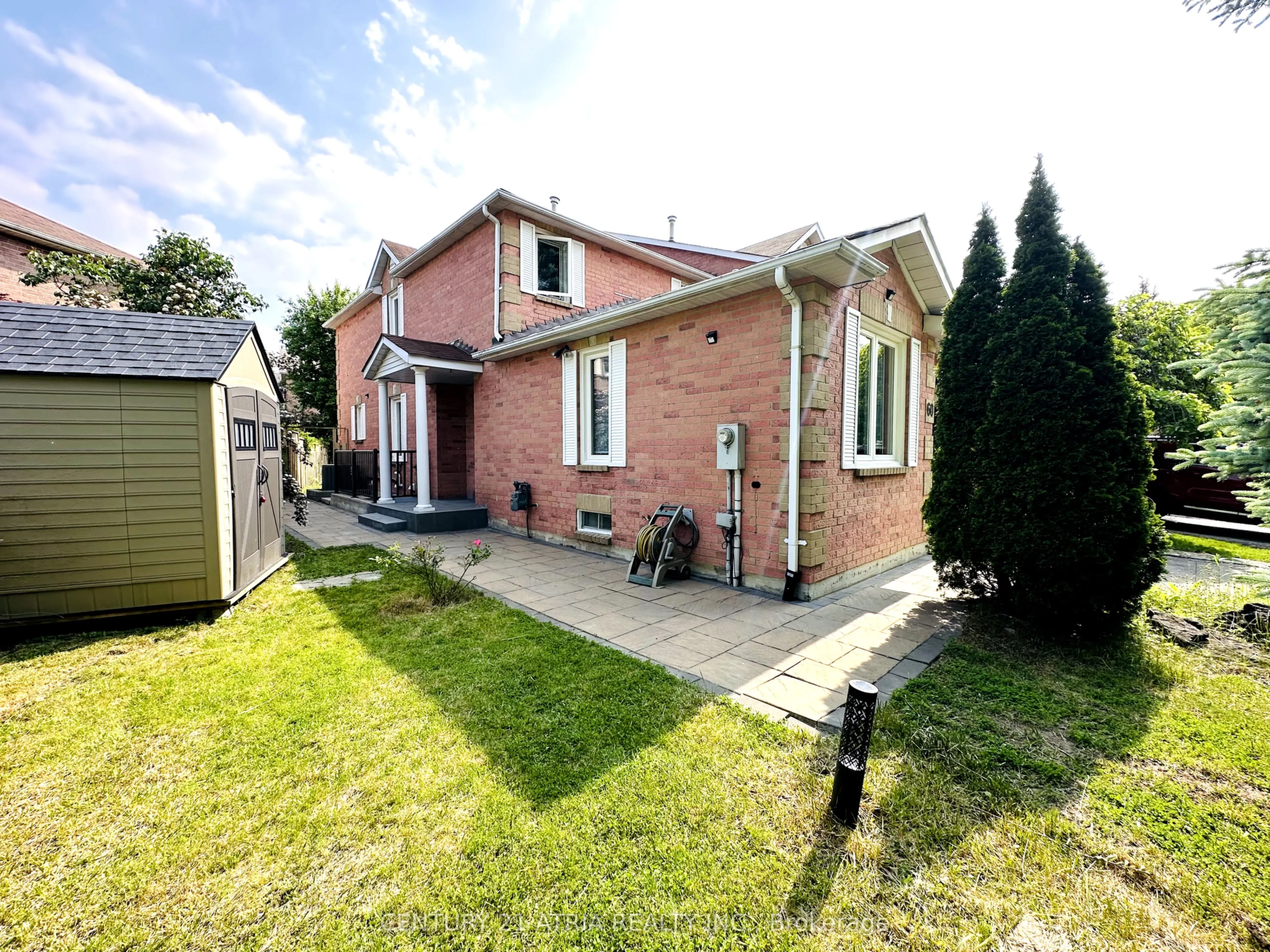 60 Steepleview Crescent