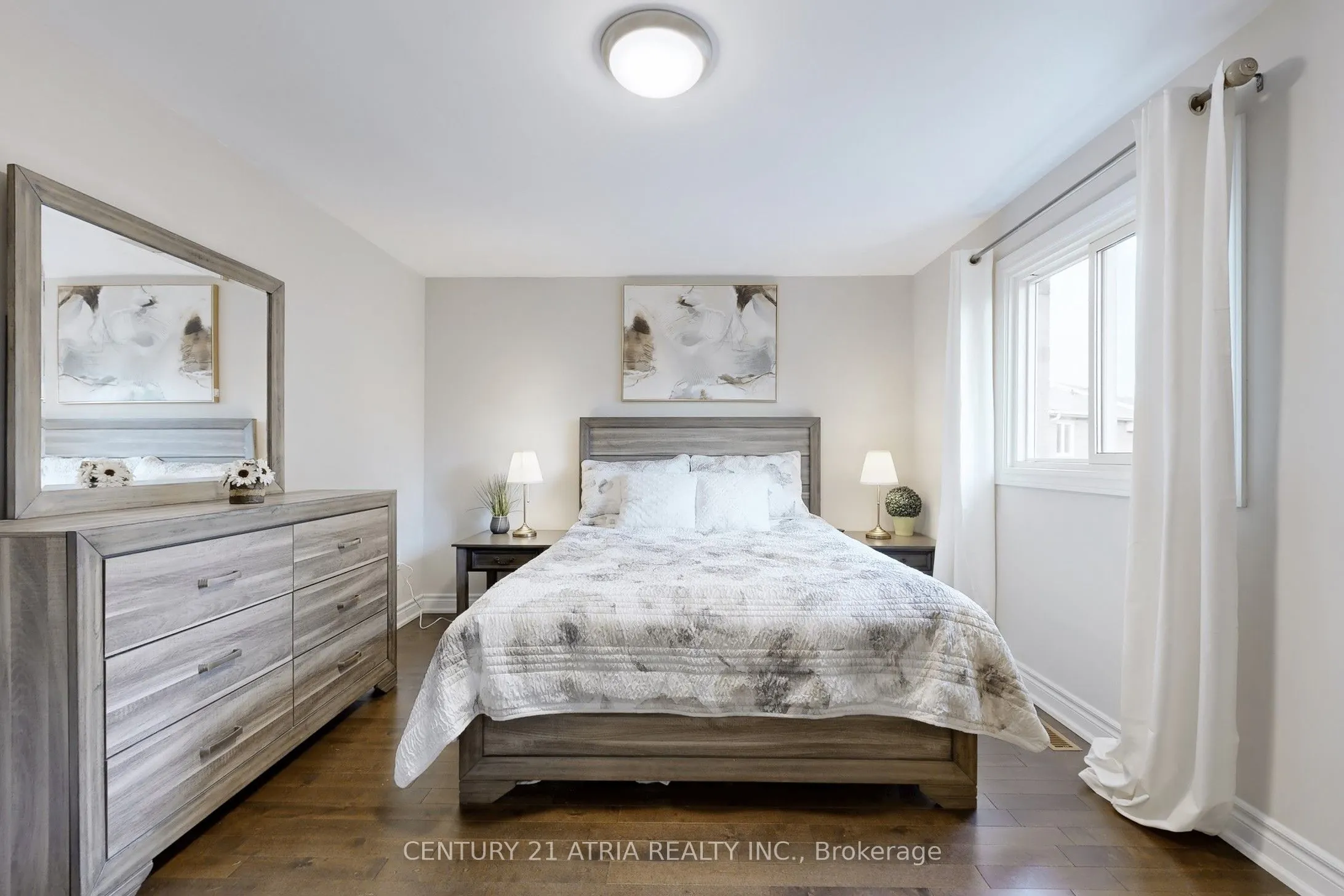 60 Steepleview Crescent