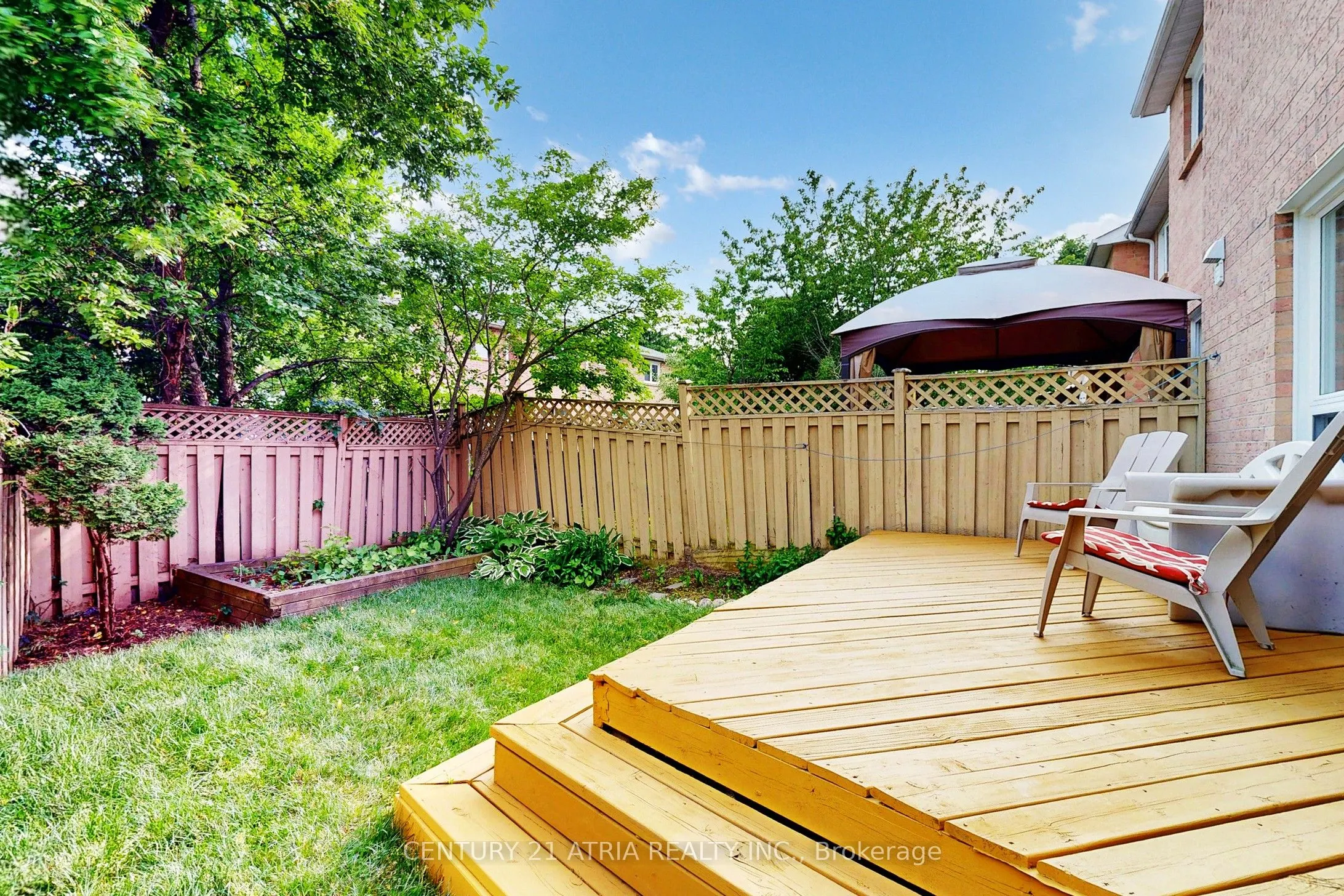 60 Steepleview Crescent
