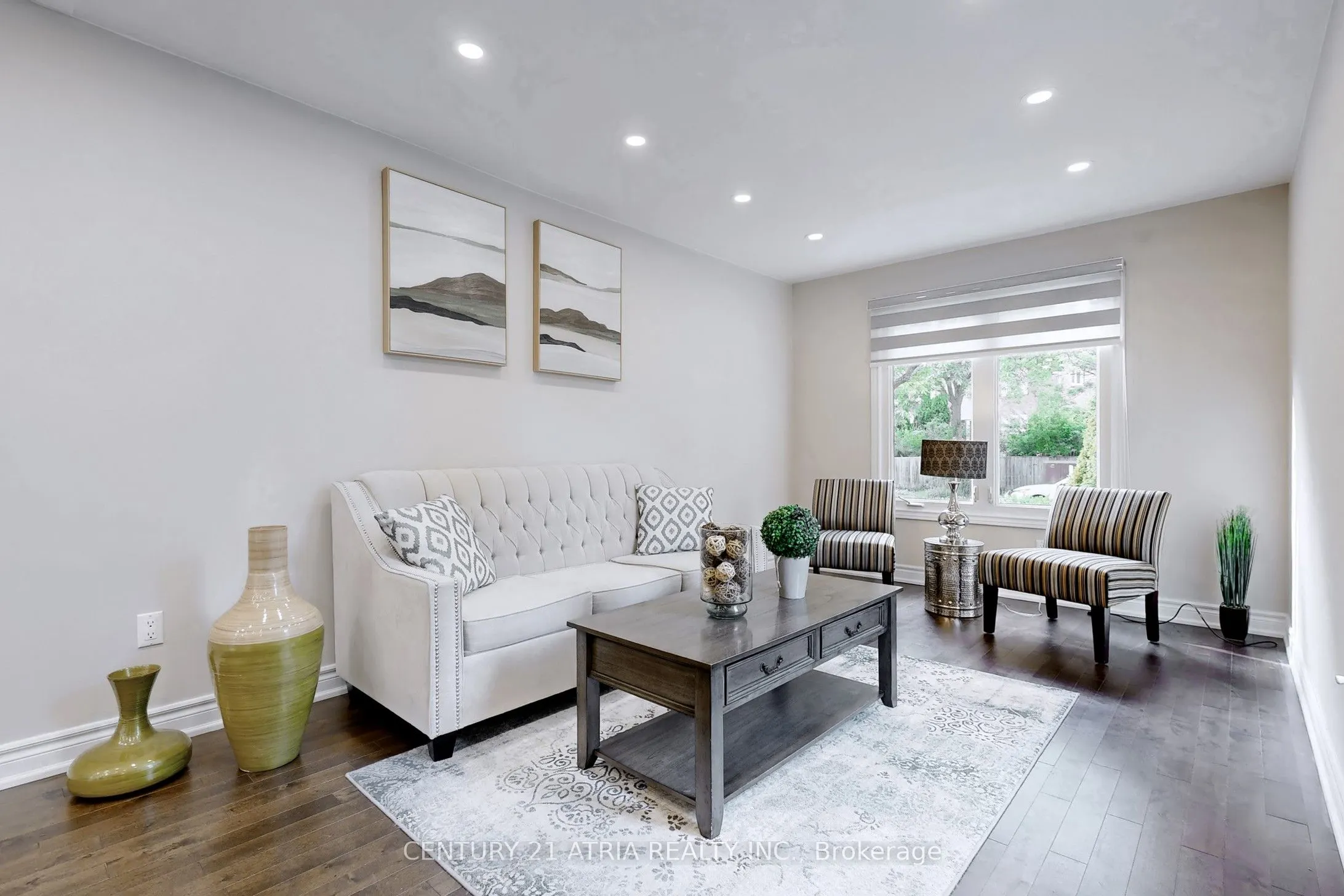 60 Steepleview Crescent