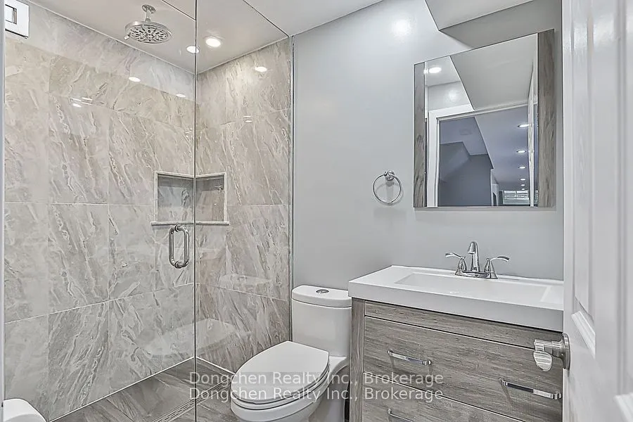 92 Stephenson Crescent