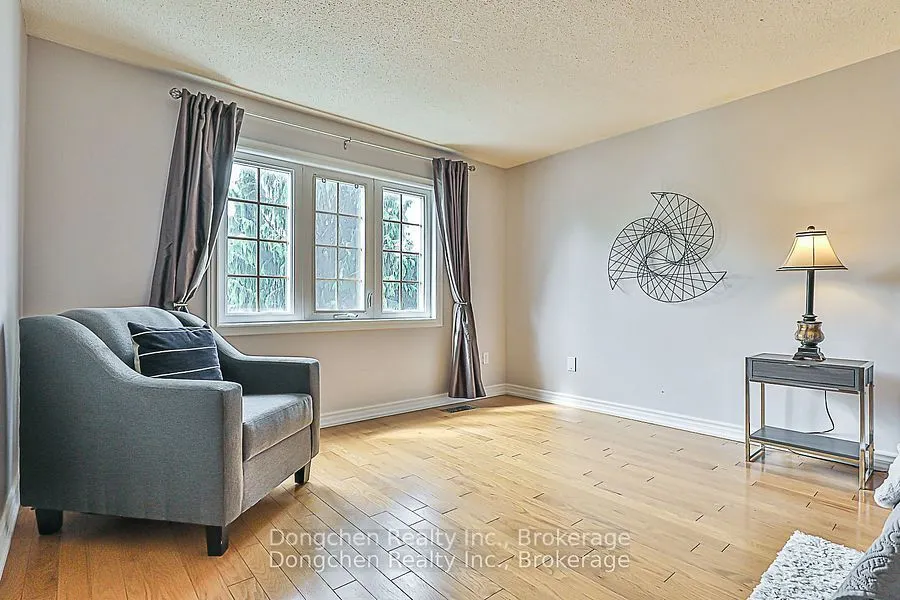 92 Stephenson Crescent