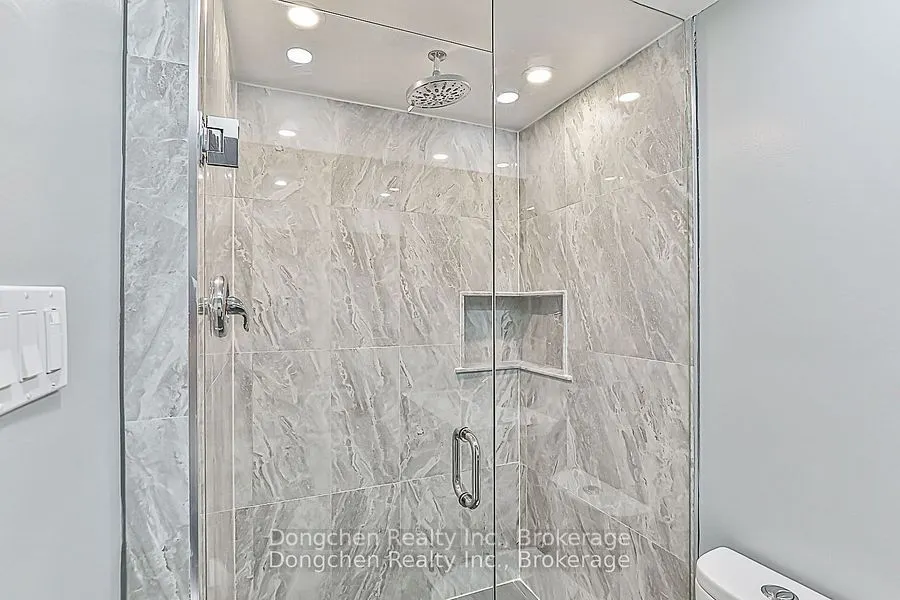 92 Stephenson Crescent