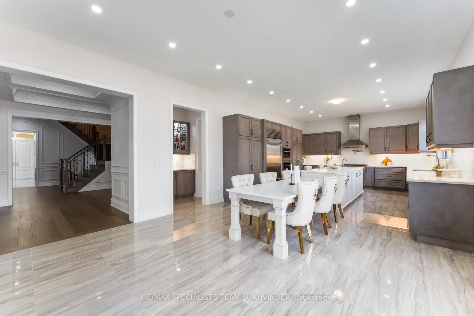 50 Appleyard Avenue