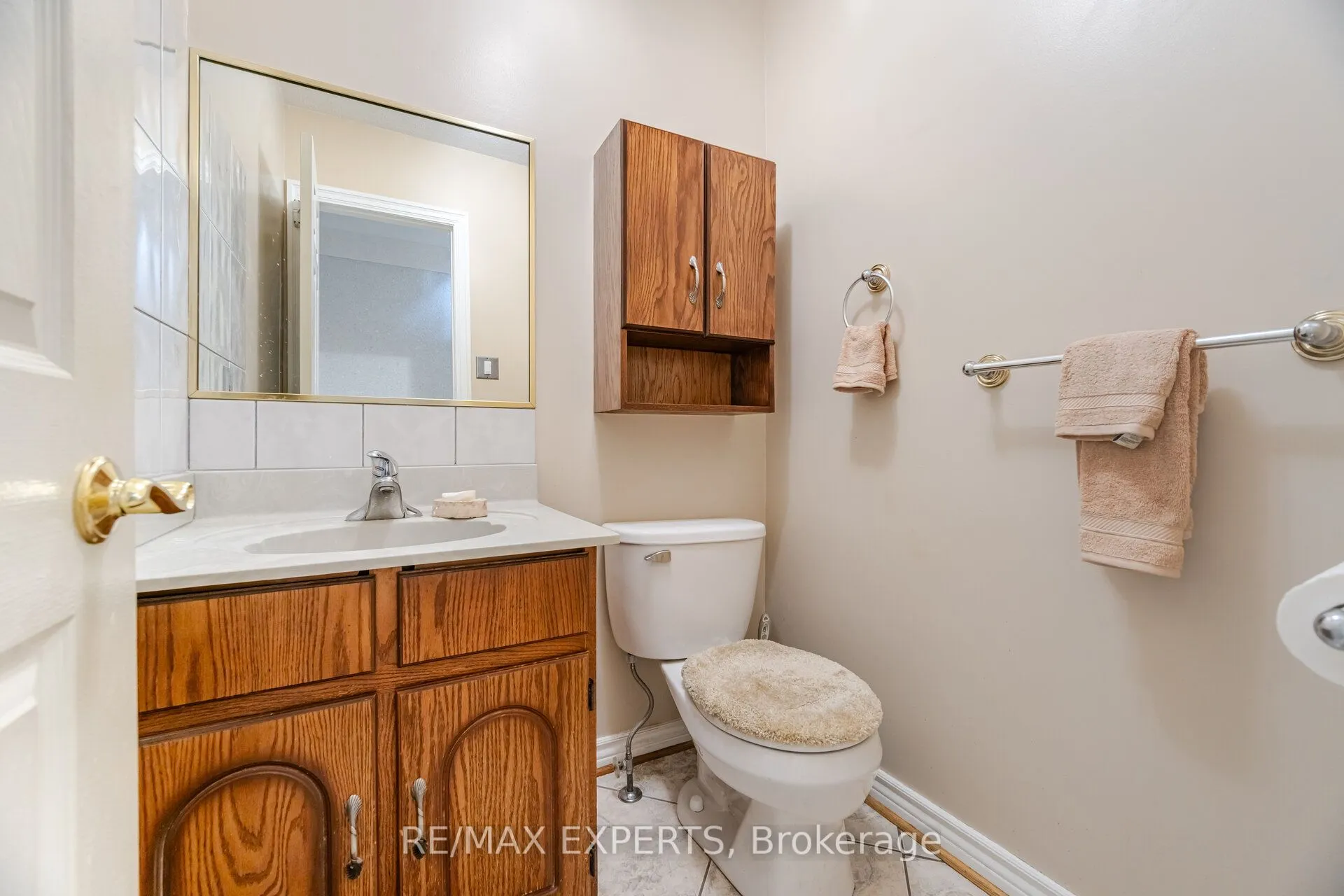 21 Williamsburg Lane