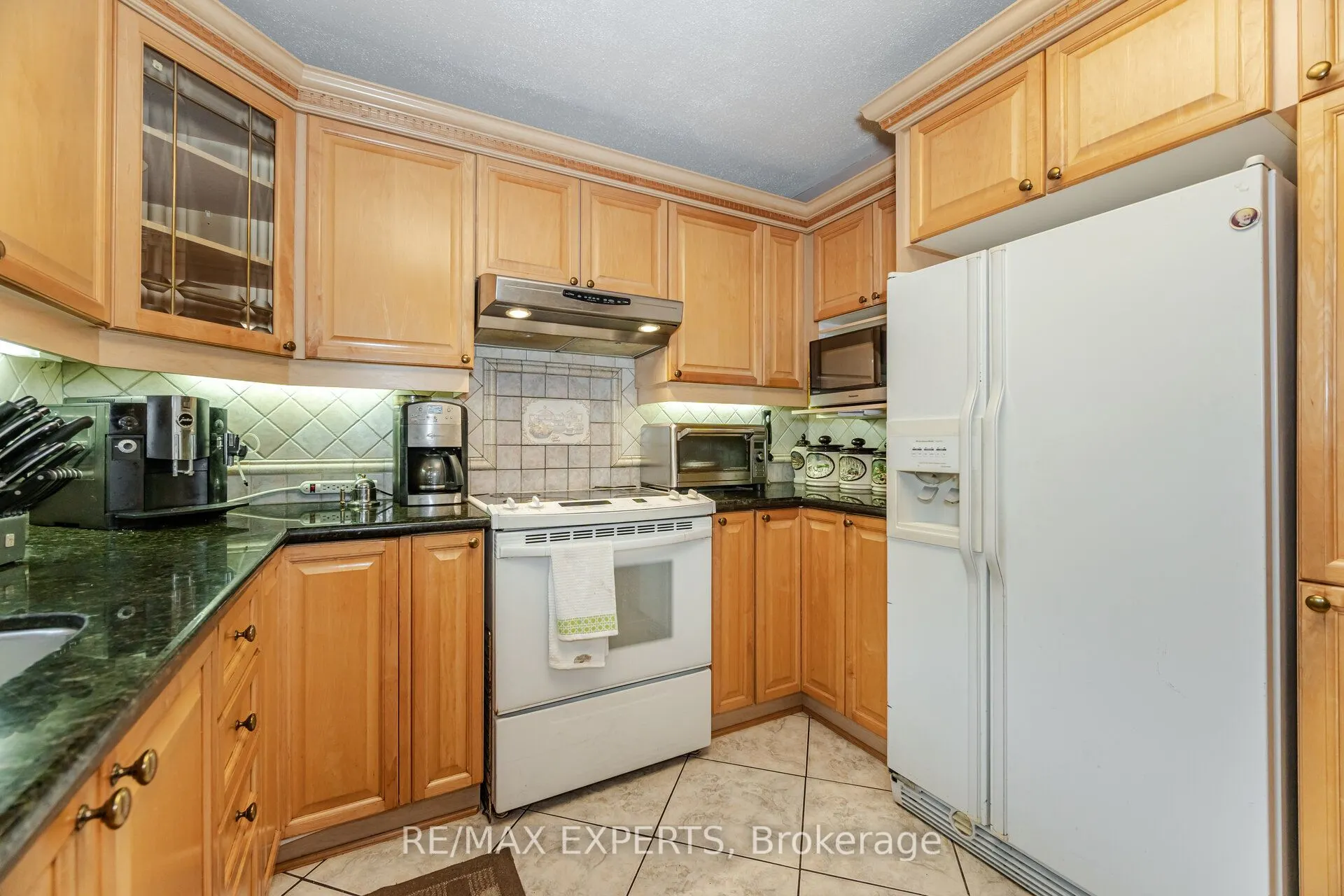 21 Williamsburg Lane