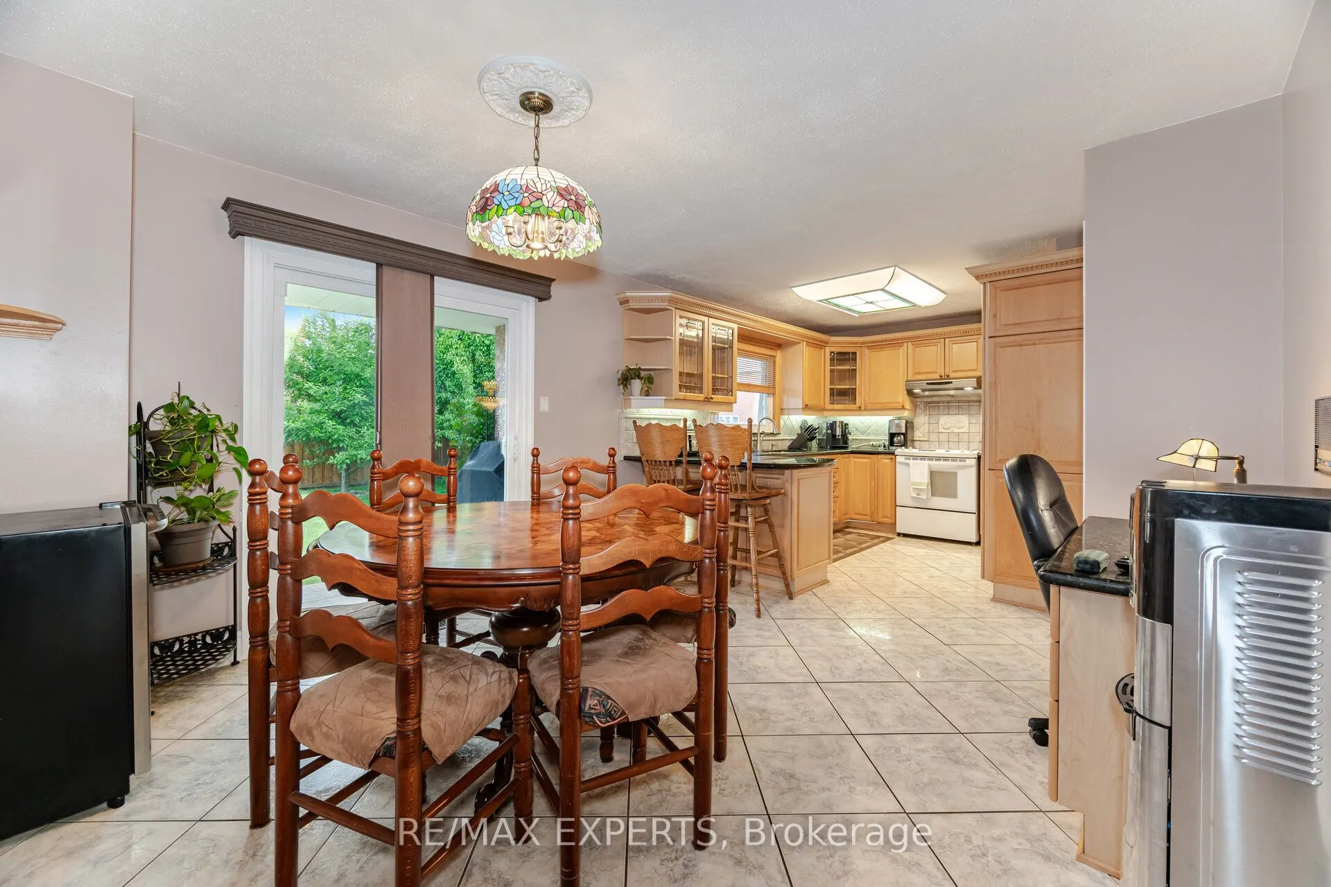 21 Williamsburg Lane