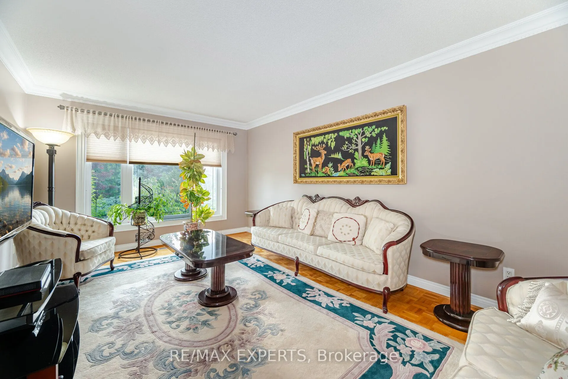 21 Williamsburg Lane