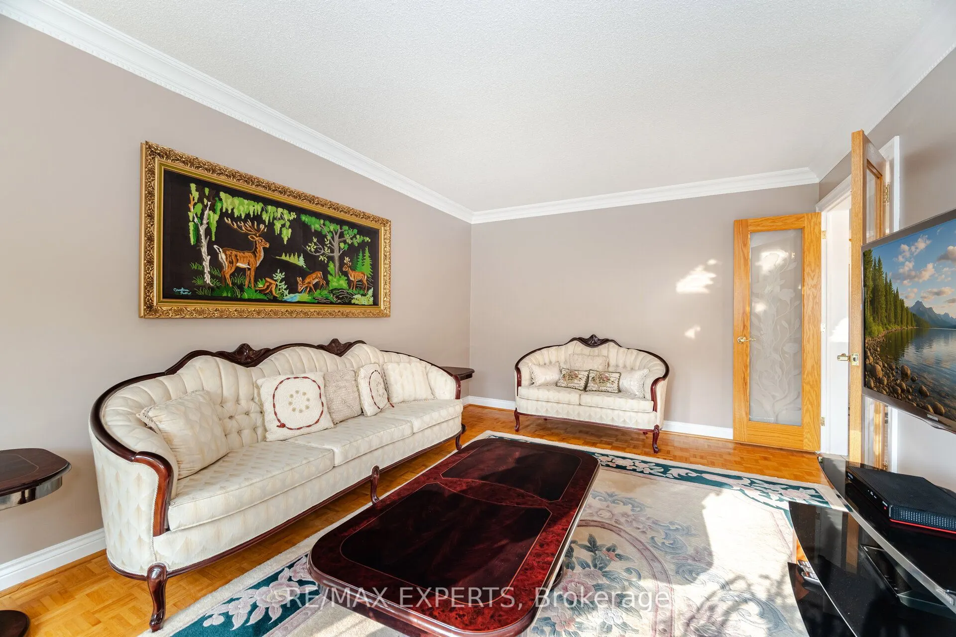 21 Williamsburg Lane