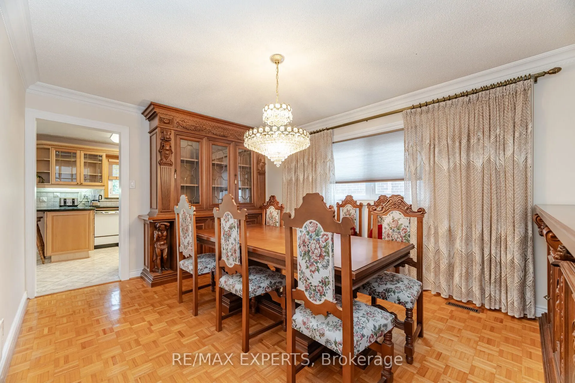 21 Williamsburg Lane