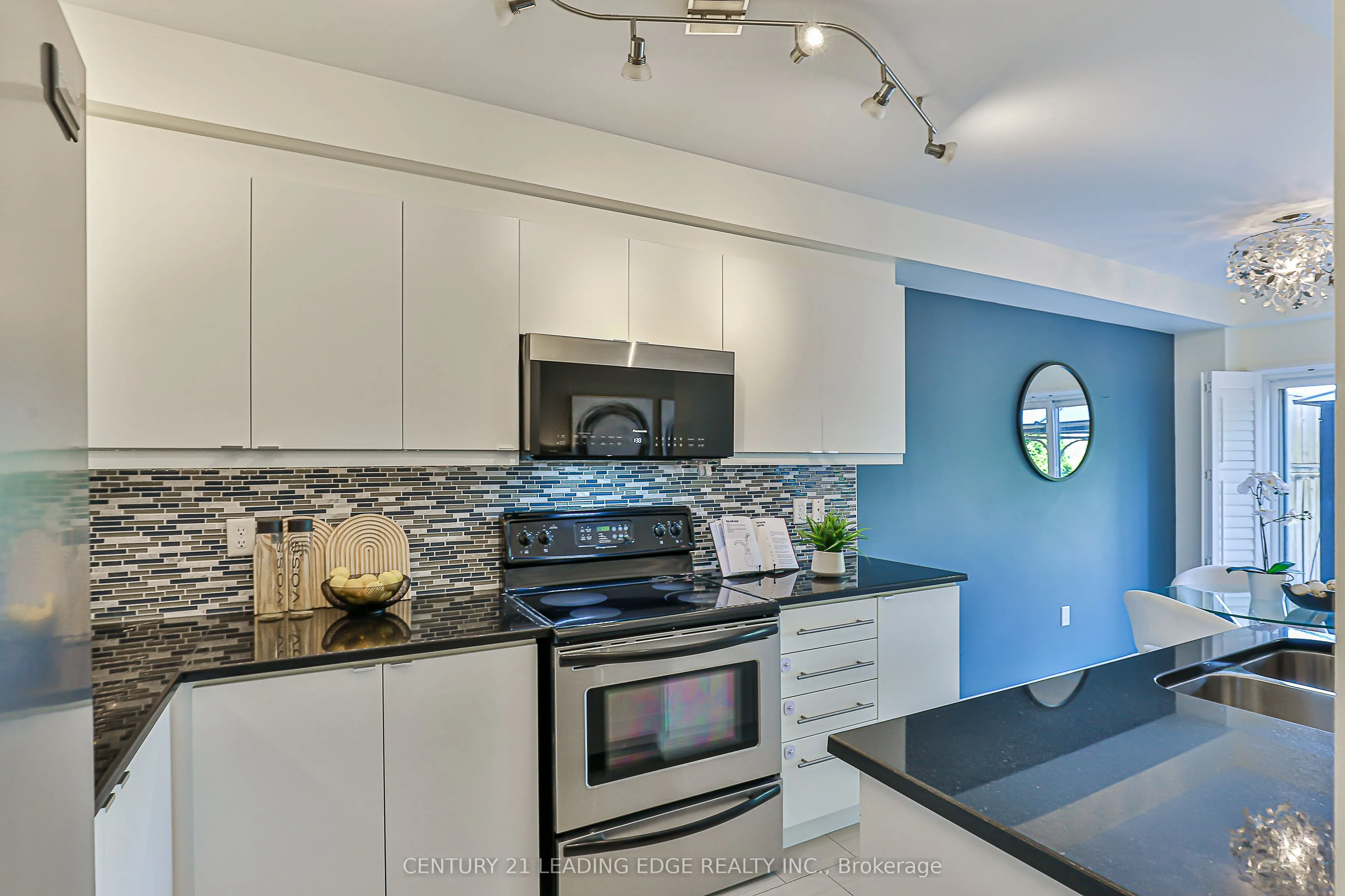 13 LODESTONE Lane