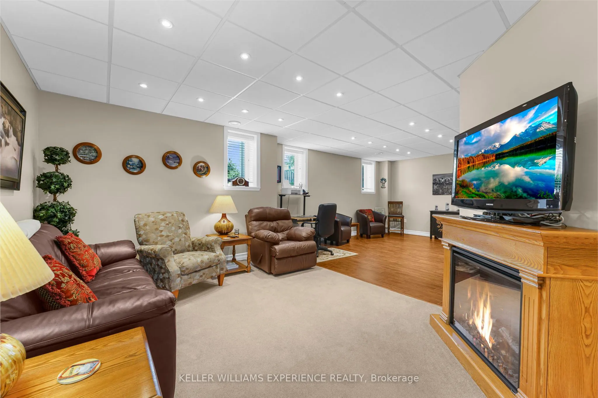 40 Collier Crescent
