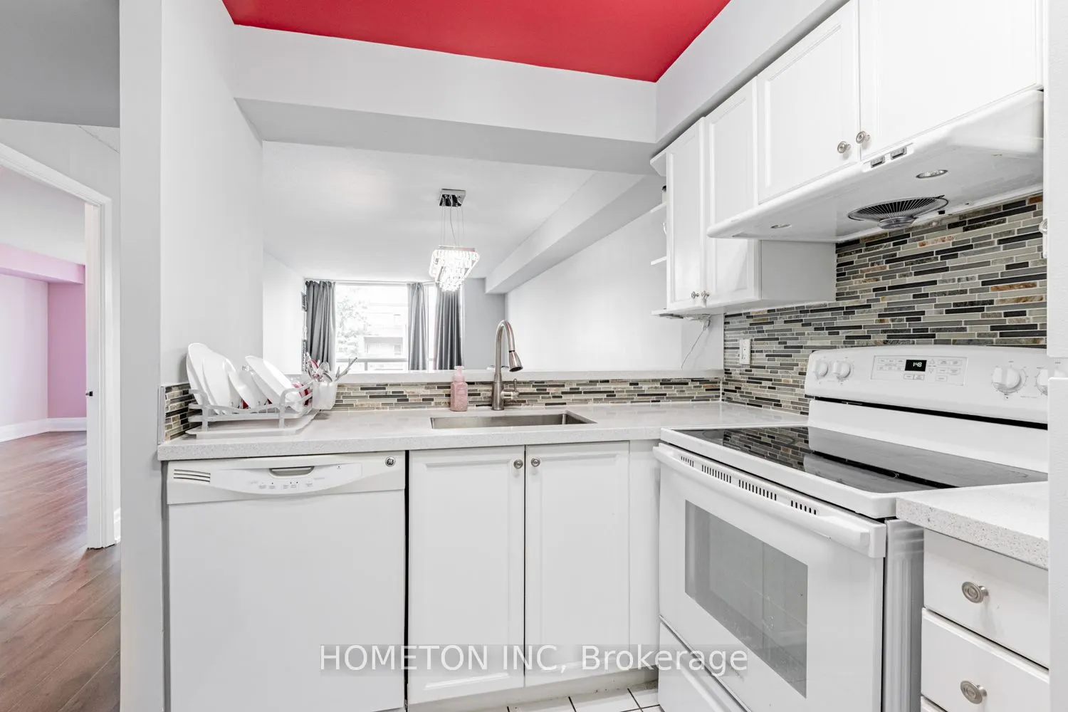 309 Major Mackenzie Drive E, #323