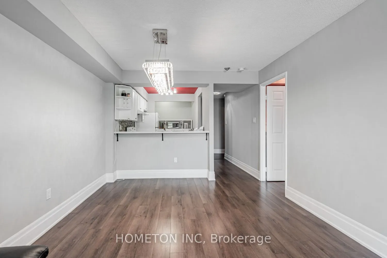 309 Major Mackenzie Drive E, #323