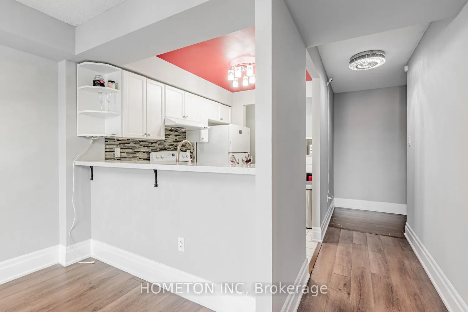 309 Major Mackenzie Drive E, #323