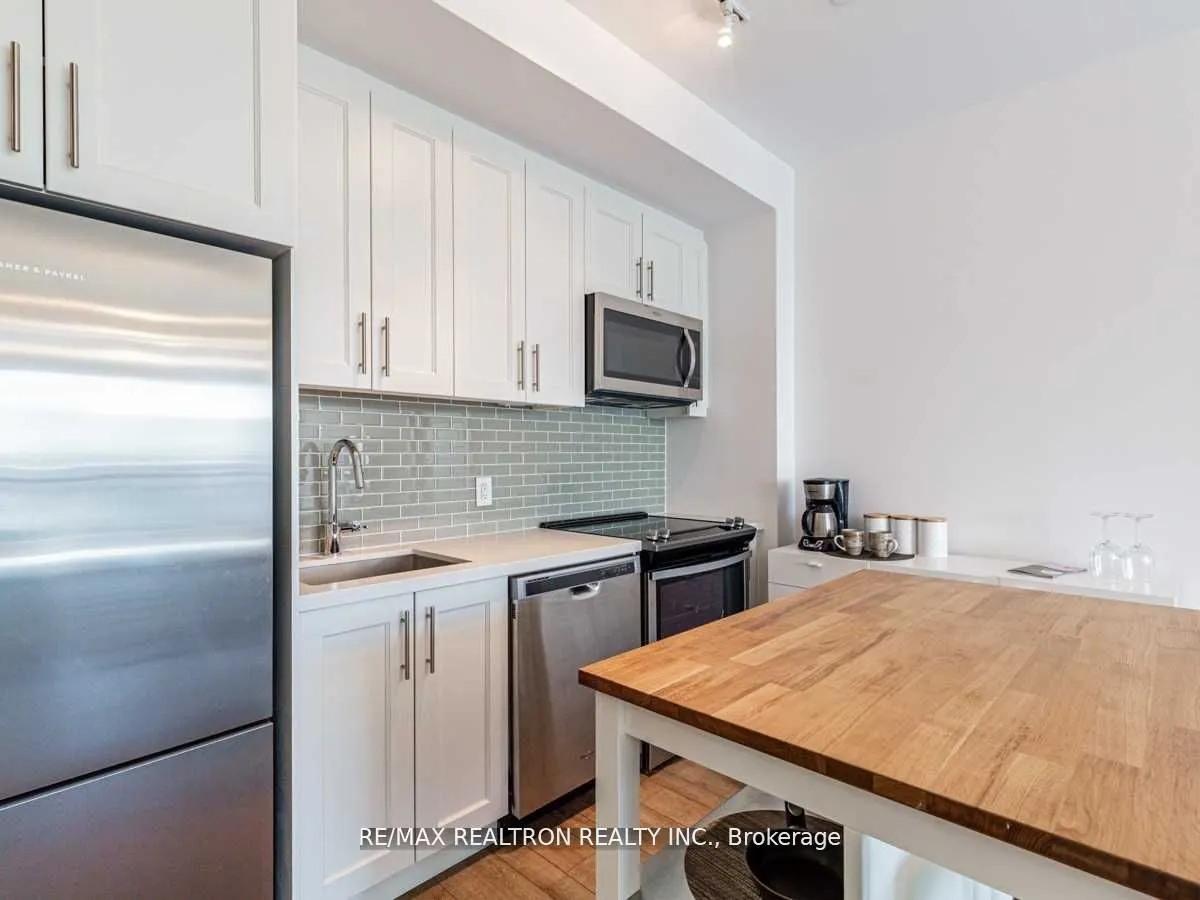 333 Sea Ray Avenue, #D429