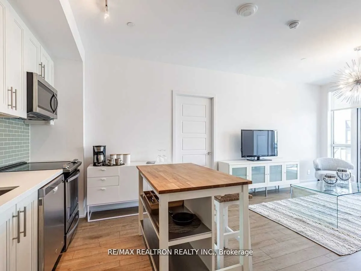 333 Sea Ray Avenue, #D429
