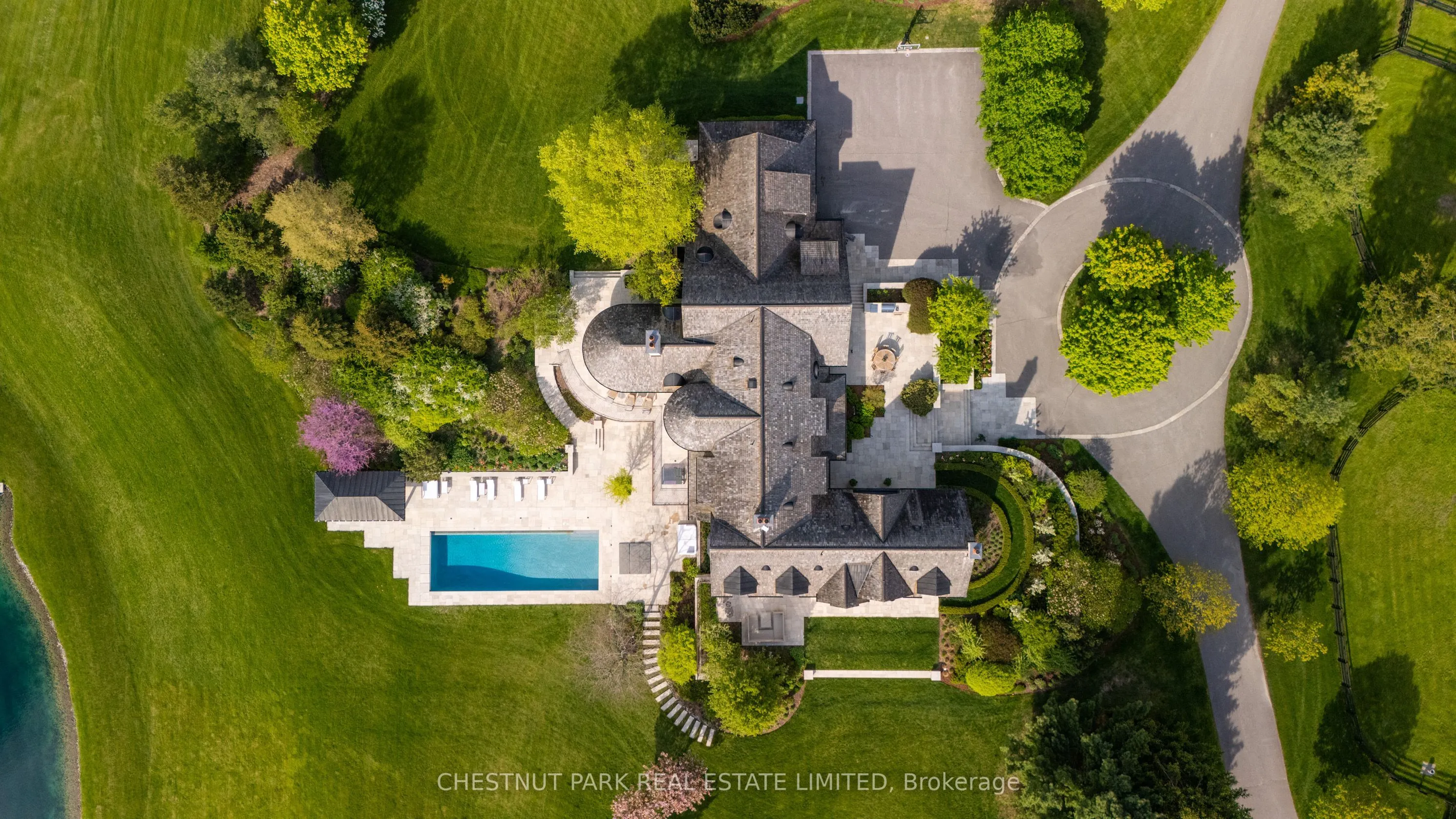13570 7th Concession Road