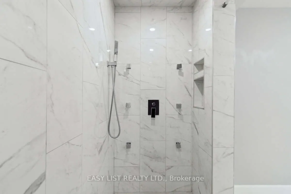 31 Bloomfield Trail