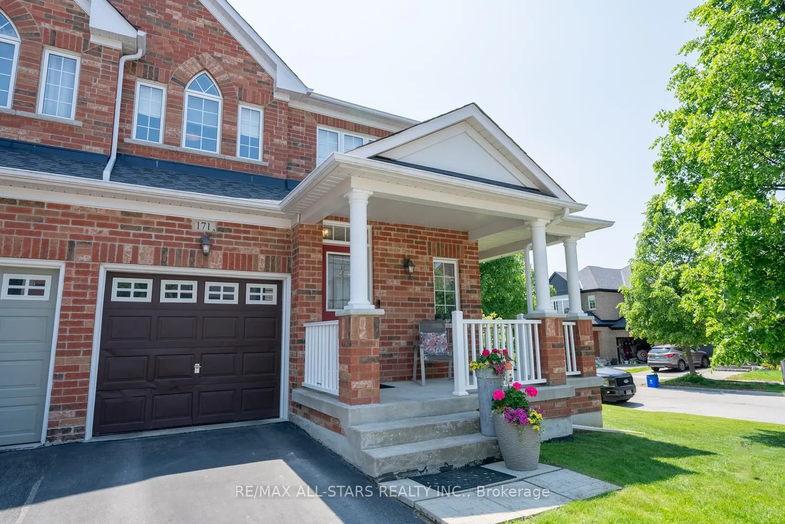 171 James Ratcliff Avenue