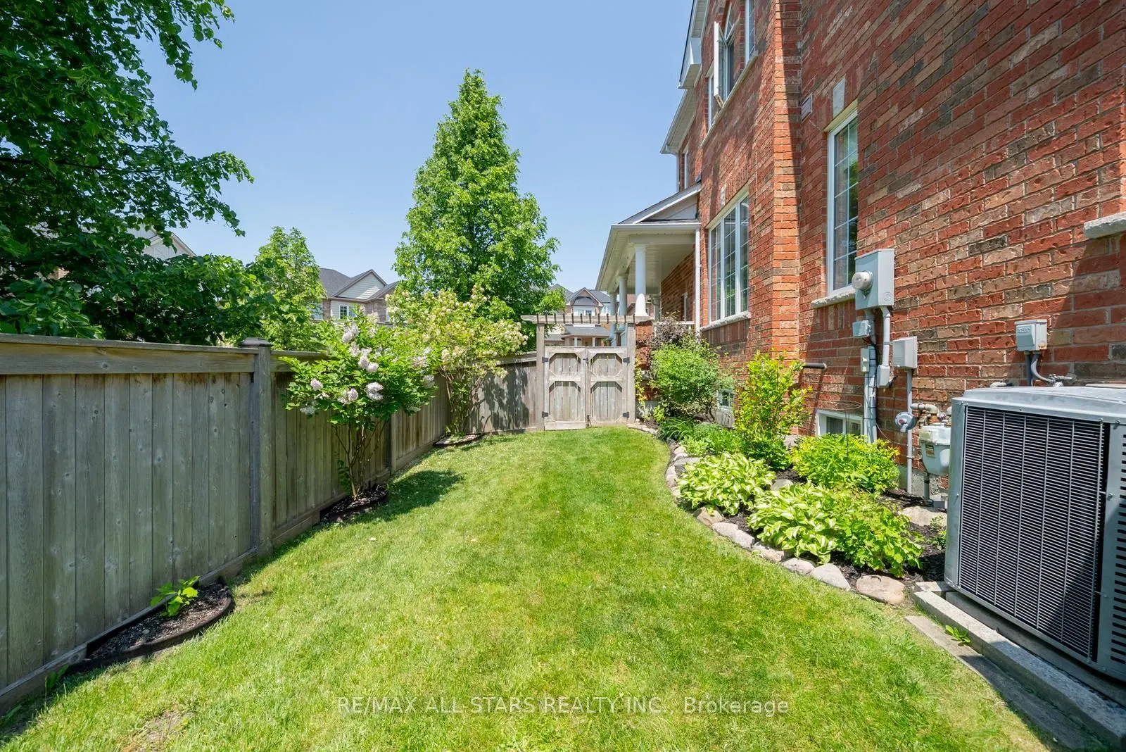 171 James Ratcliff Avenue