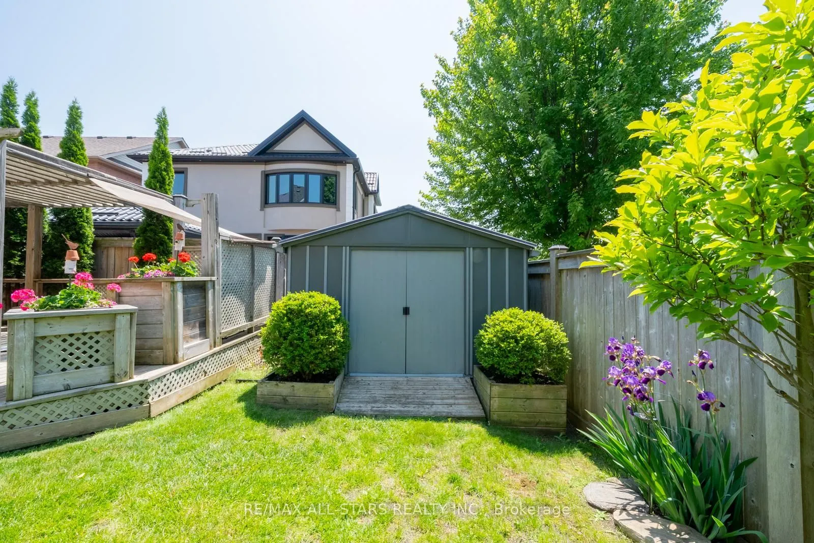 171 James Ratcliff Avenue